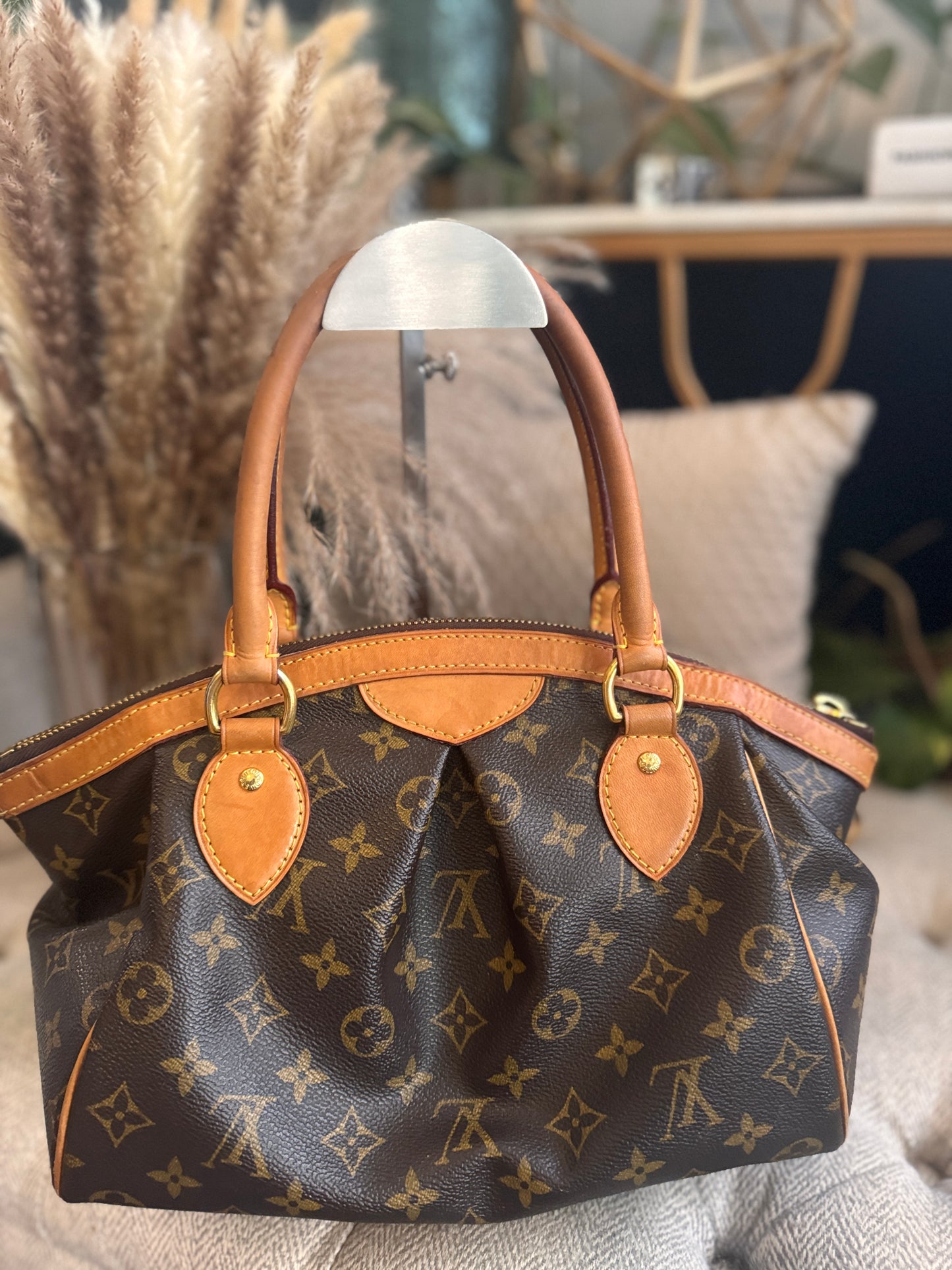 Louis Vuitton Vintage Tivoli PM
