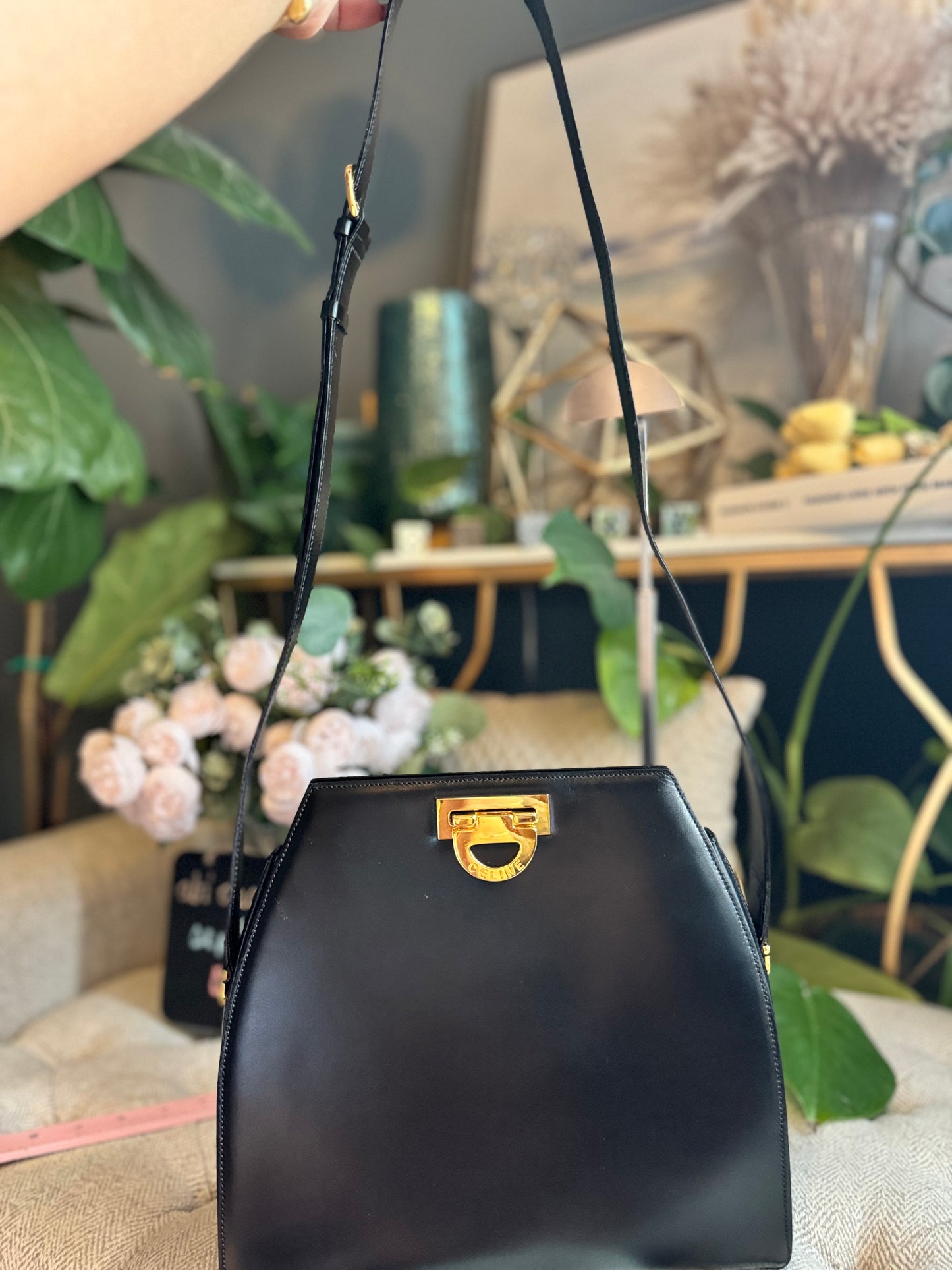 Celine Vintage Crossbody/Shoulder bag in Black, Gold Hardware