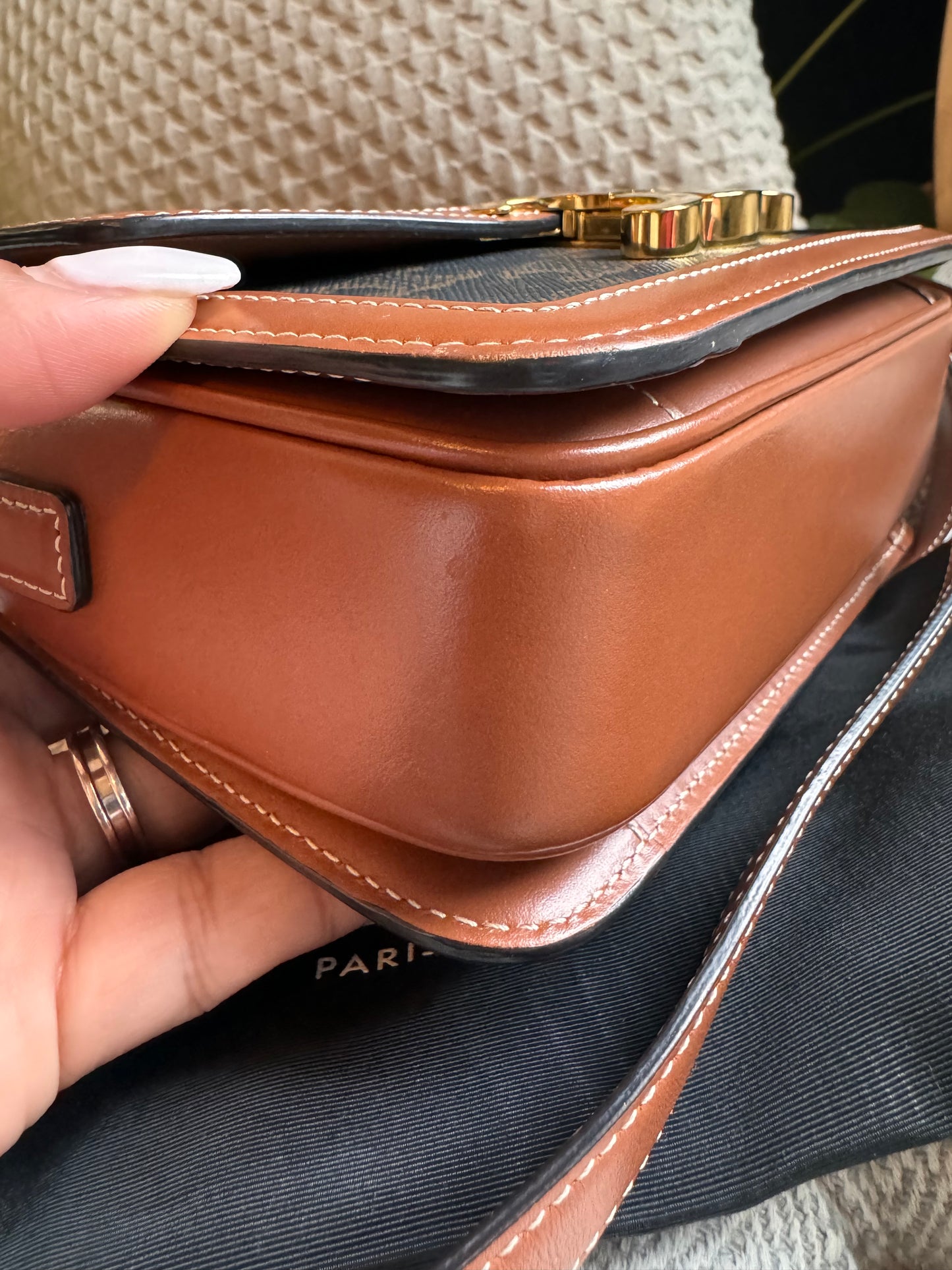 Celine Teen Triomphe
