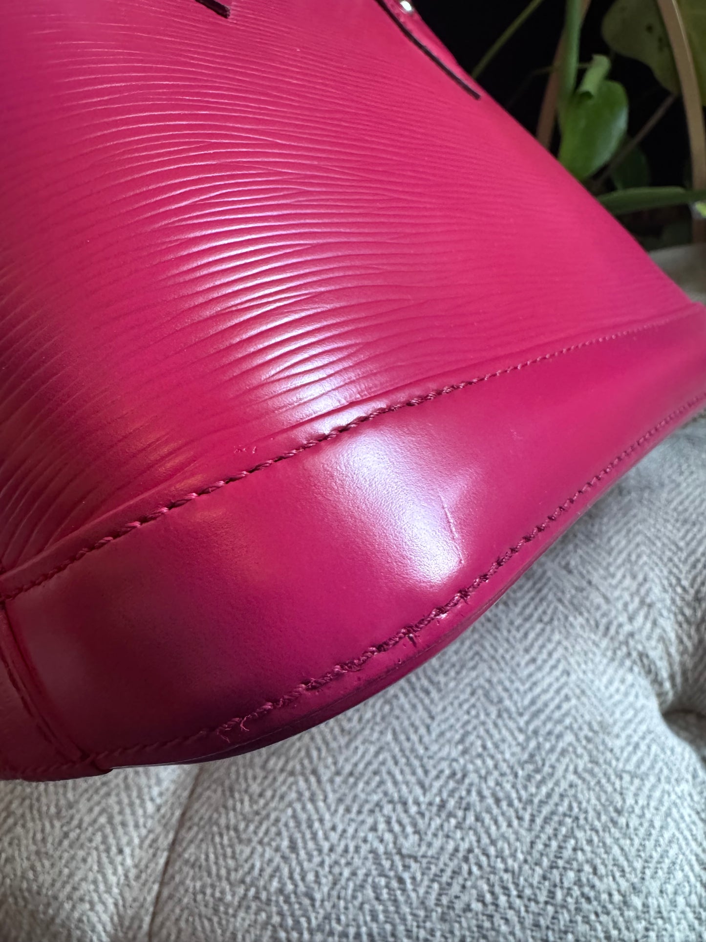 Louis Vuitton Alma BB Epi