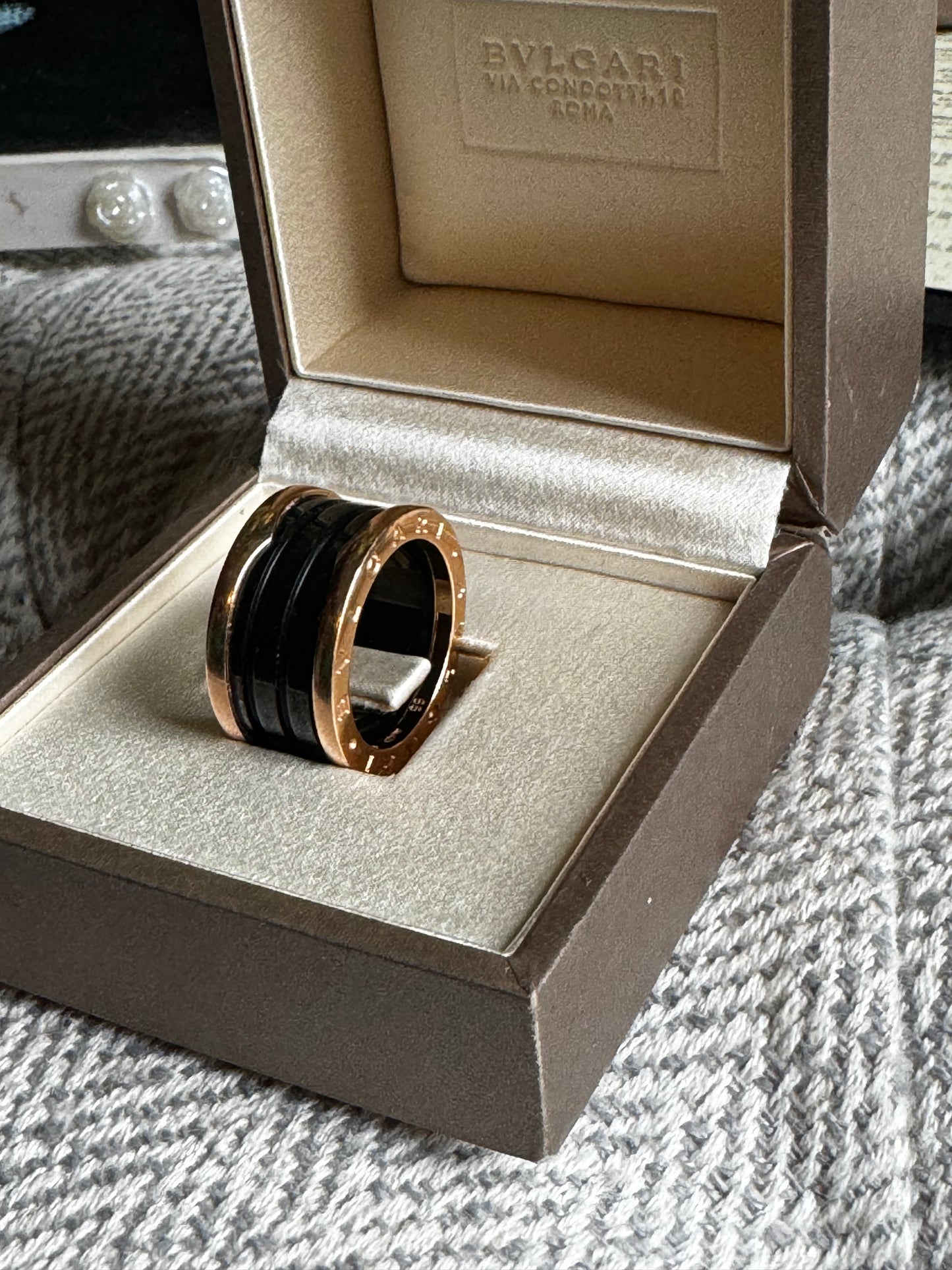 Bulgari B Zero 1 Ring in Rose Gold and Black Ceramic