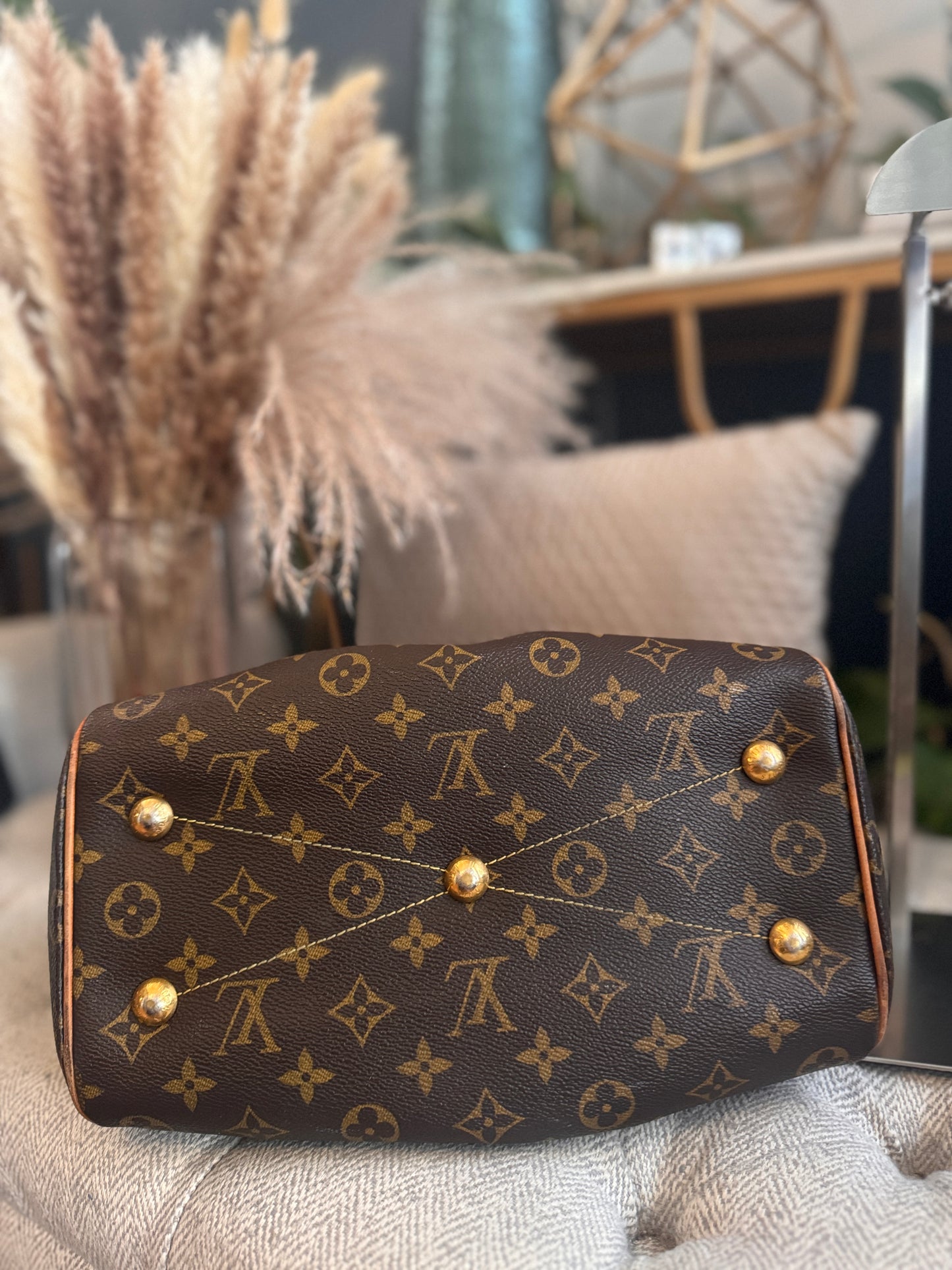 Louis Vuitton Vintage Tivoli PM