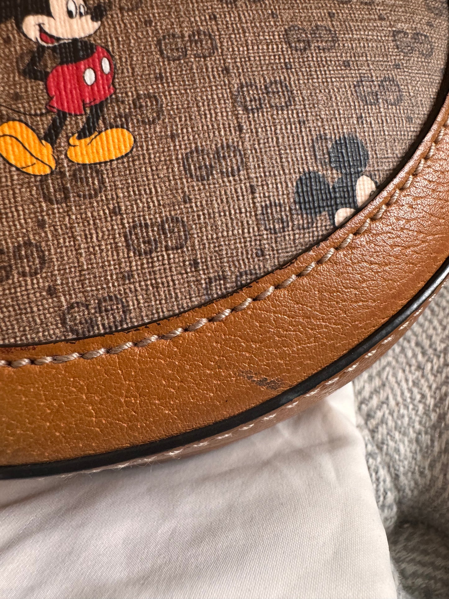 Gucci x Disney Collab Round Shoulder/Crossbody