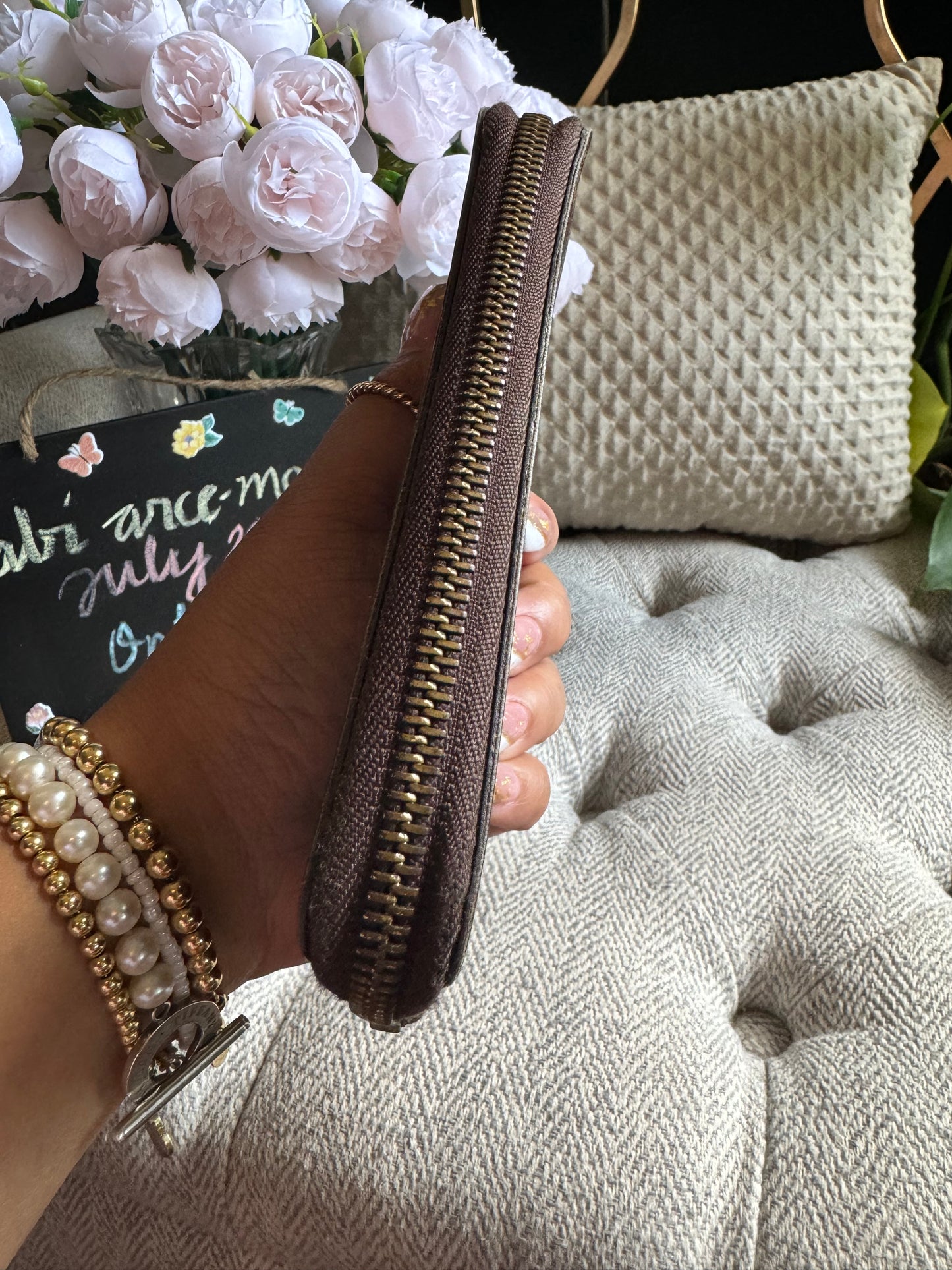 Louis Vuitton Midsize wallet in Damier Ebene