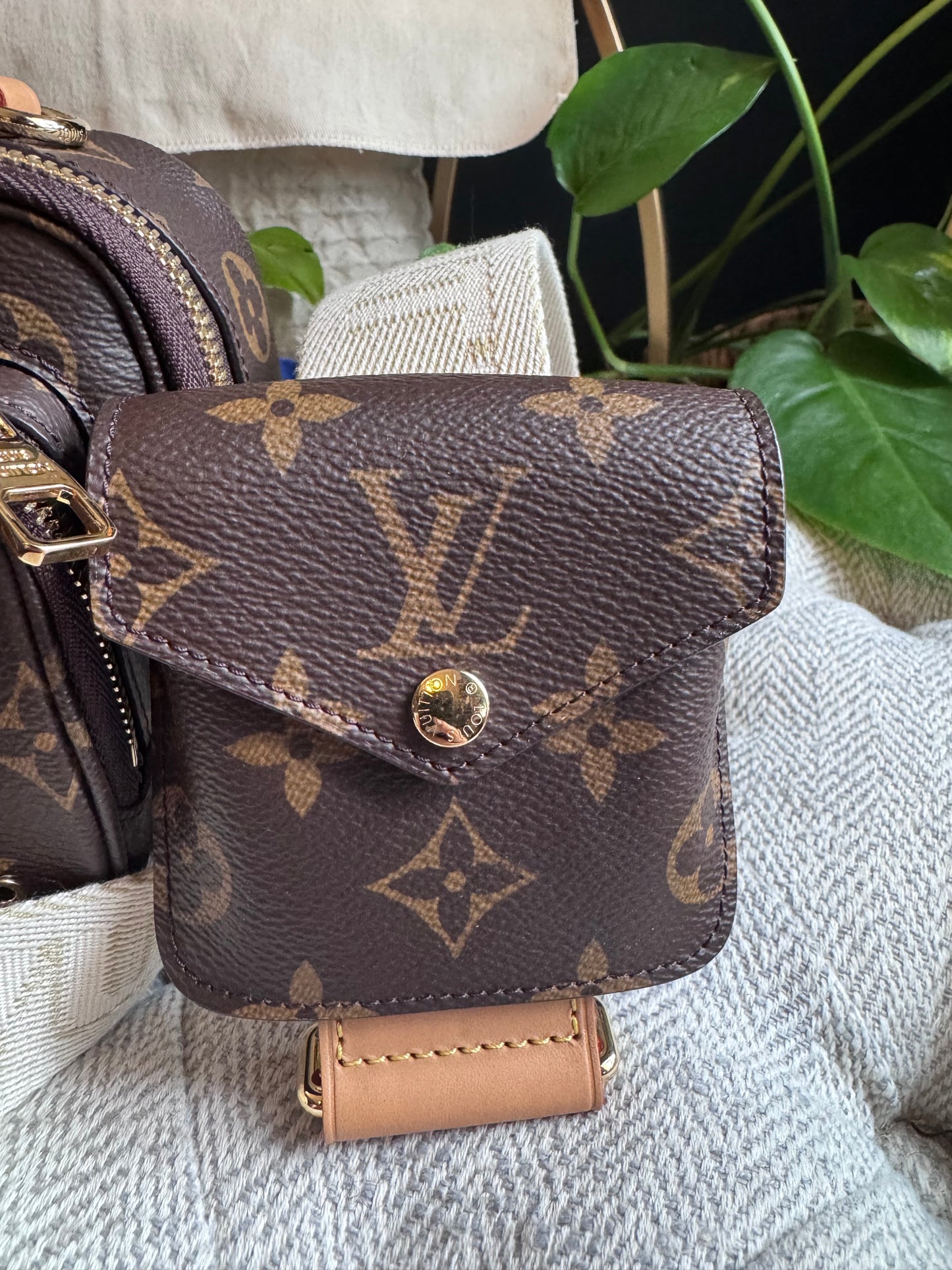 Louis Vuitton Utility bag