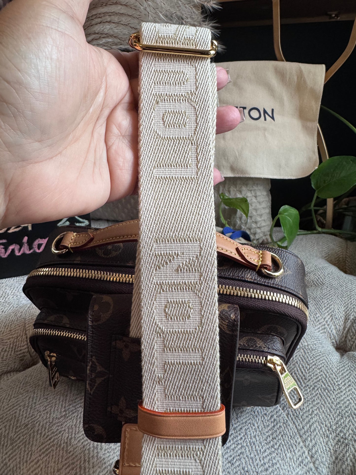 Louis Vuitton Utility bag