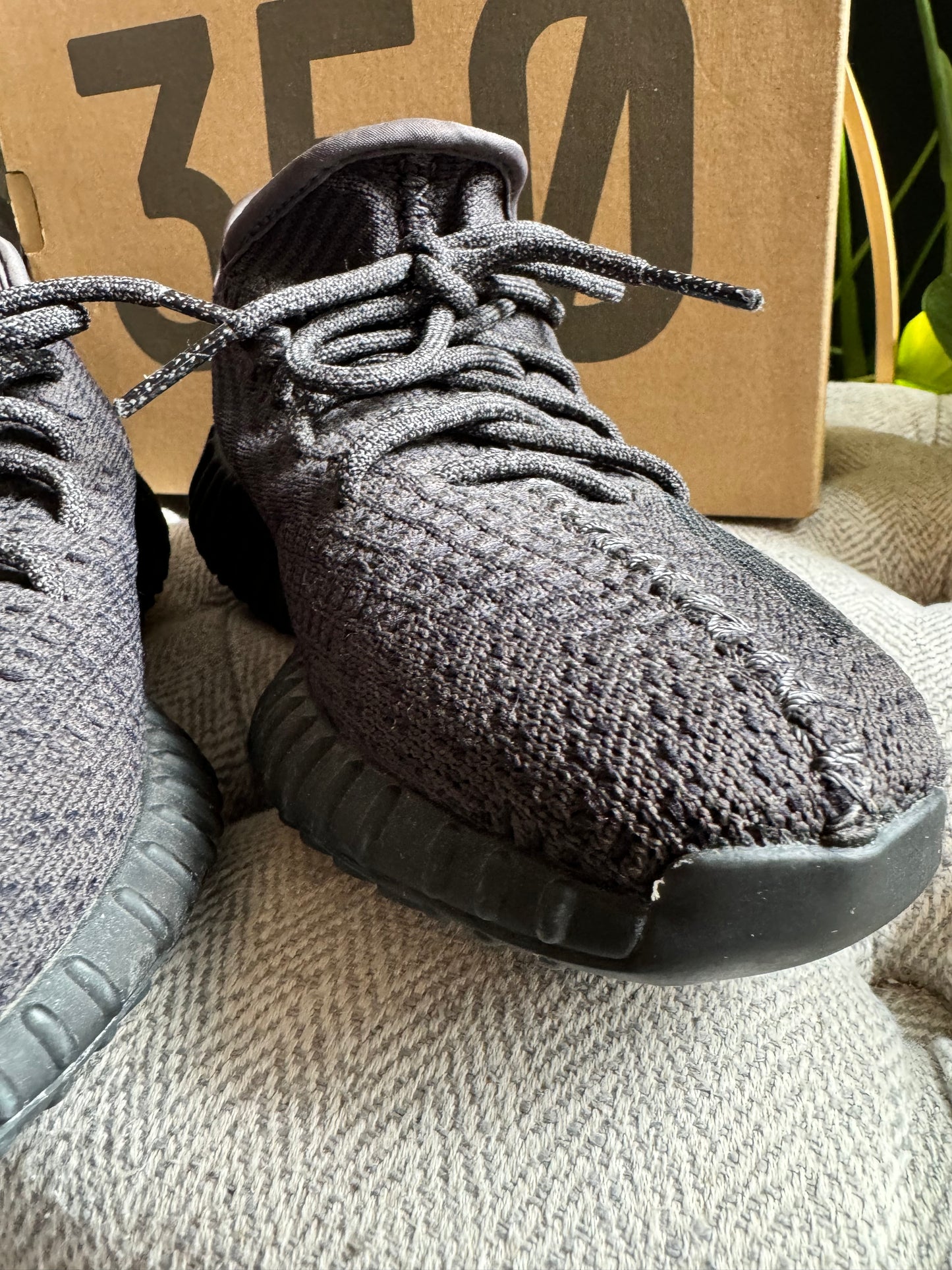 Adidas Yeezy Boost black/black