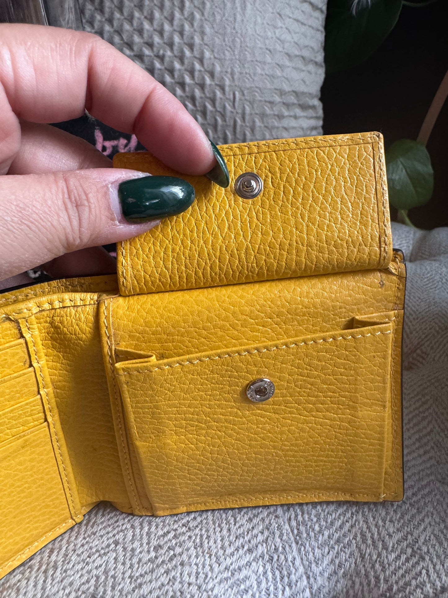 Gucci Men’s interlocking wallet