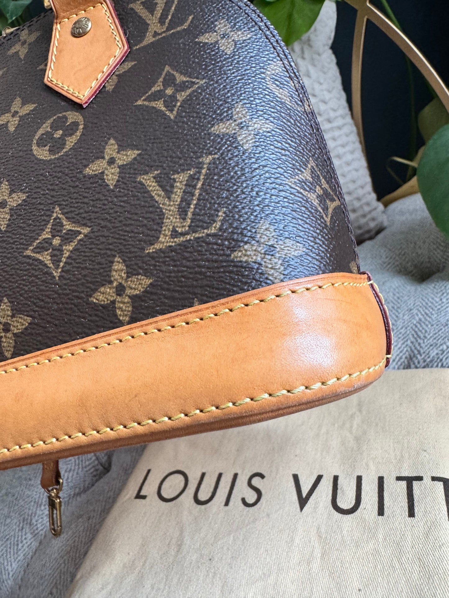 Louis Vuitton Alma BB