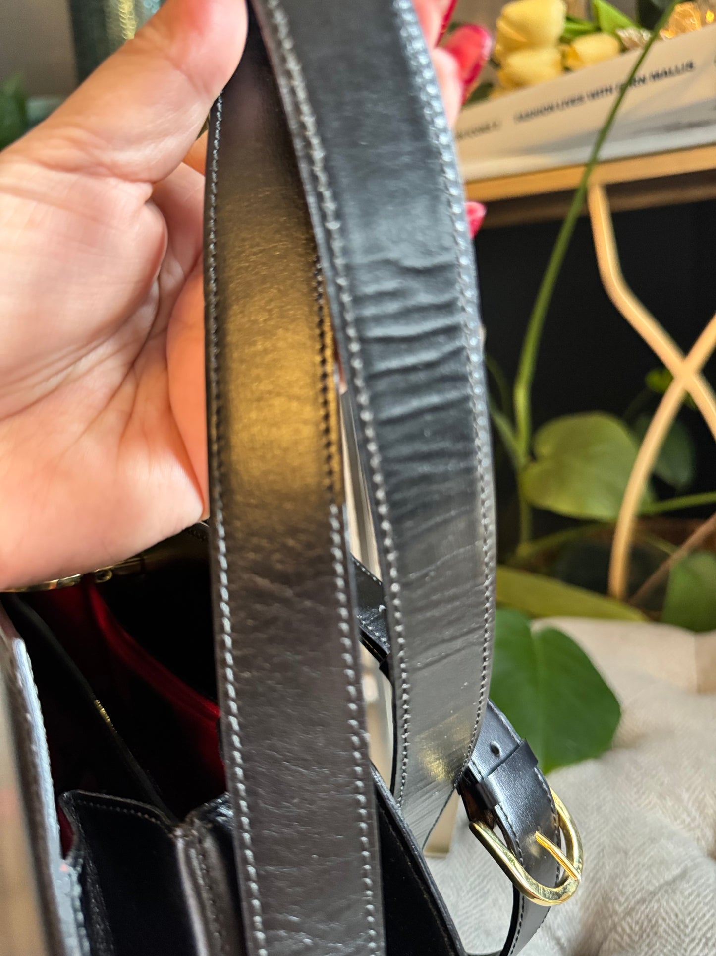 Celine Vintage Crossbody/Shoulder bag in Black, Gold Hardware