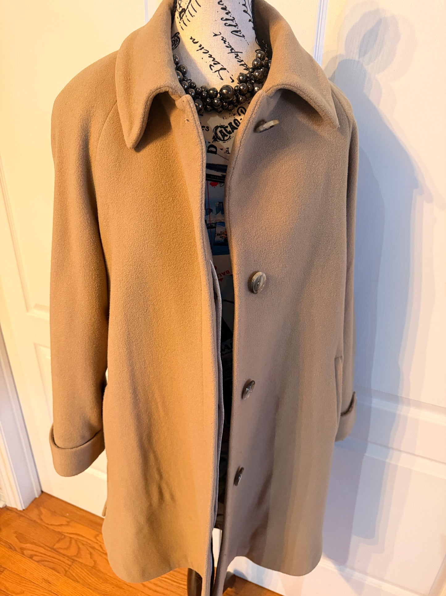 Lorne Mitchel Wool Cashmere Camel Coat | Size 10 | Timeless Classic