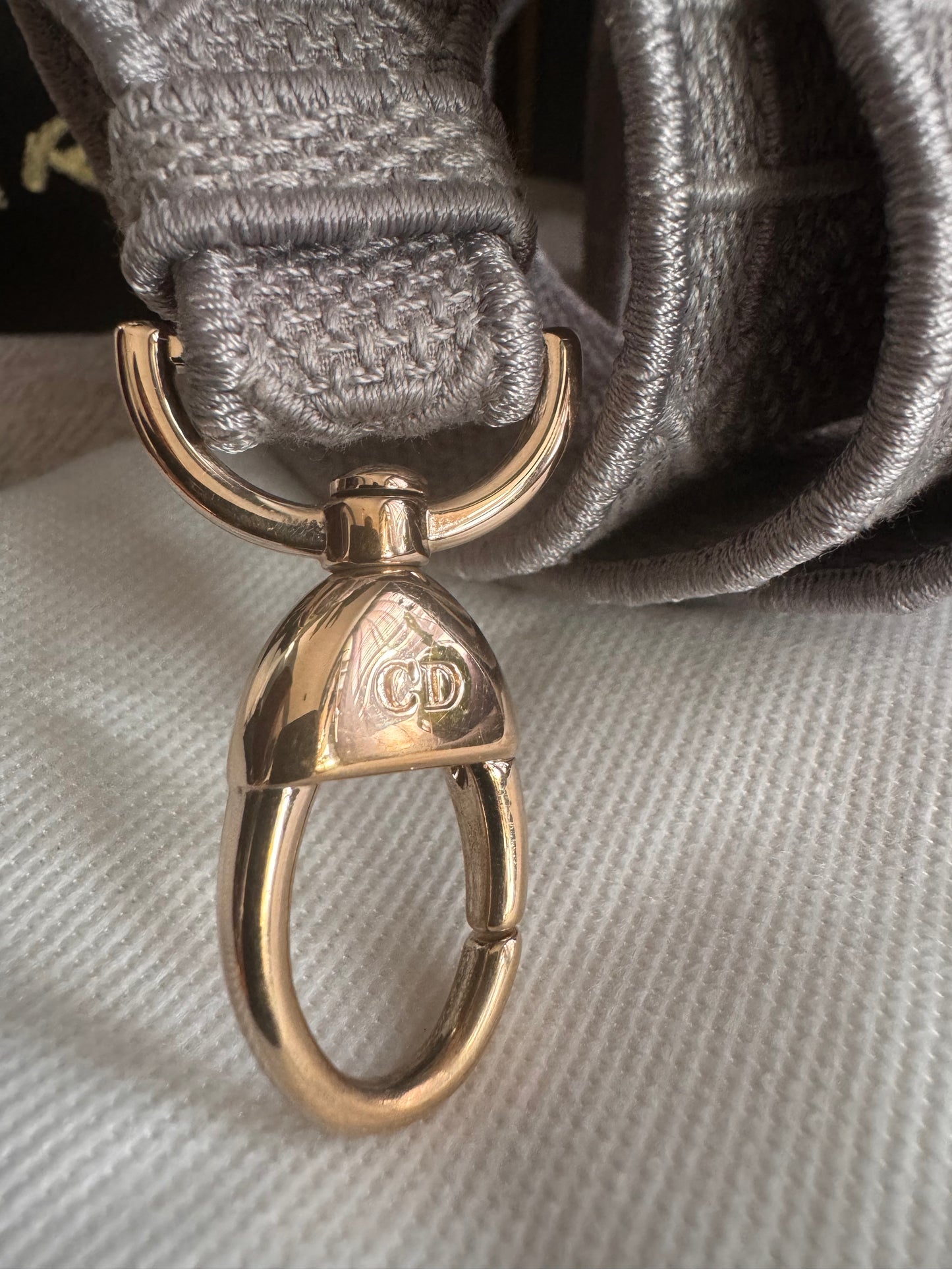 Christian Dior LADY D-LITE Medium Bag in Cool Grey Cannage Embroidery