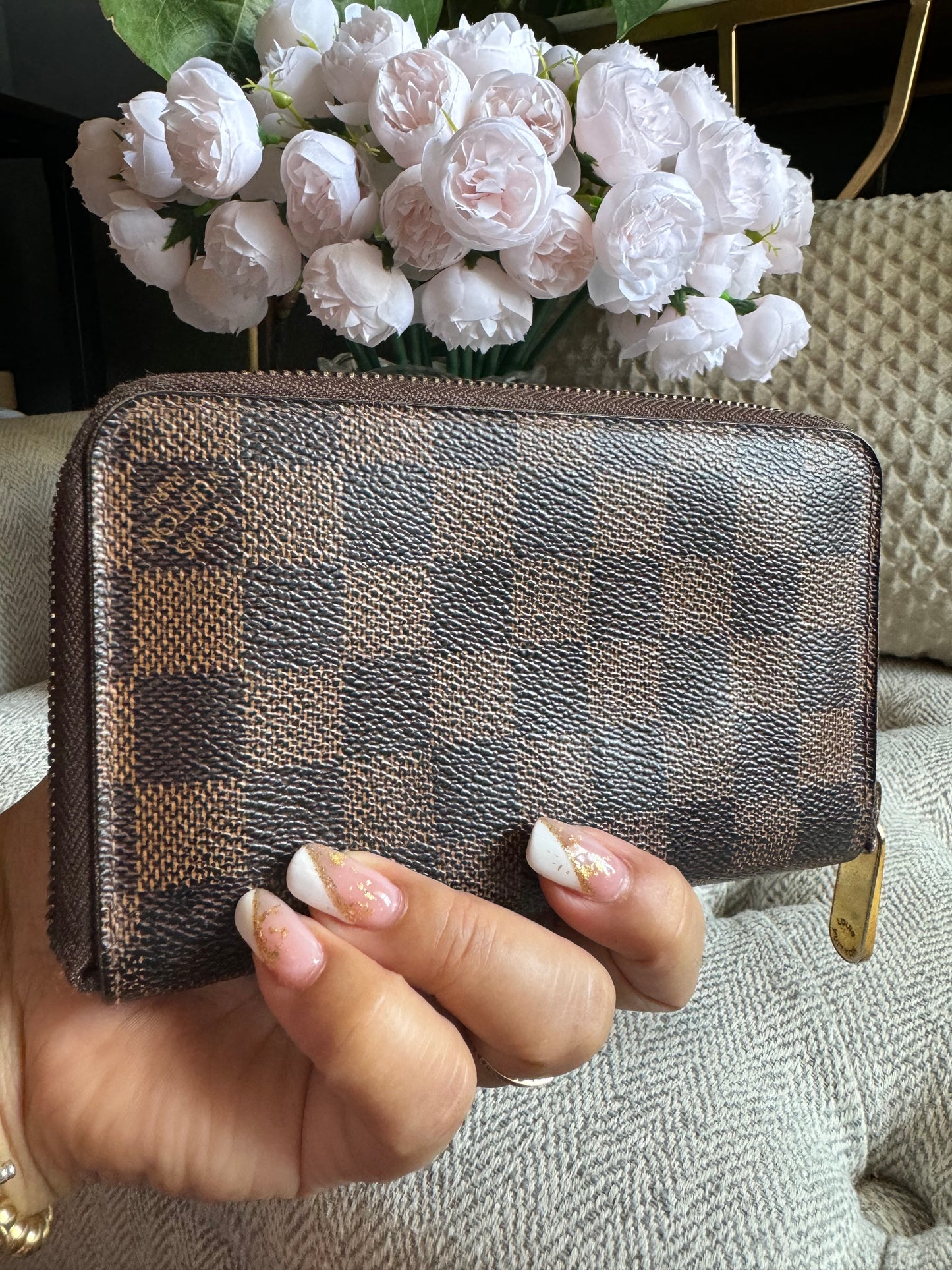 Louis Vuitton Midsize wallet in Damier Ebene
