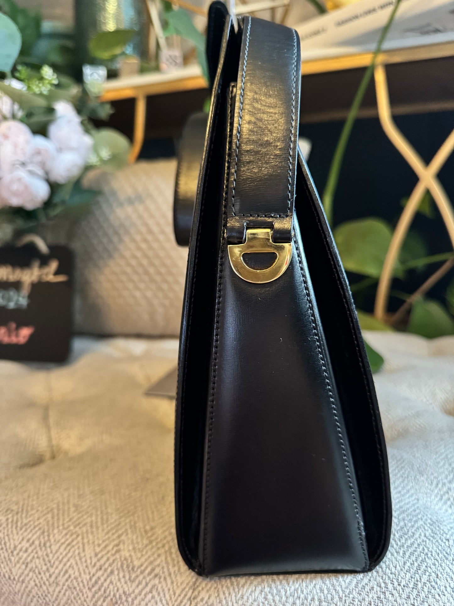 Celine Vintage Crossbody/Shoulder bag in Black, Gold Hardware