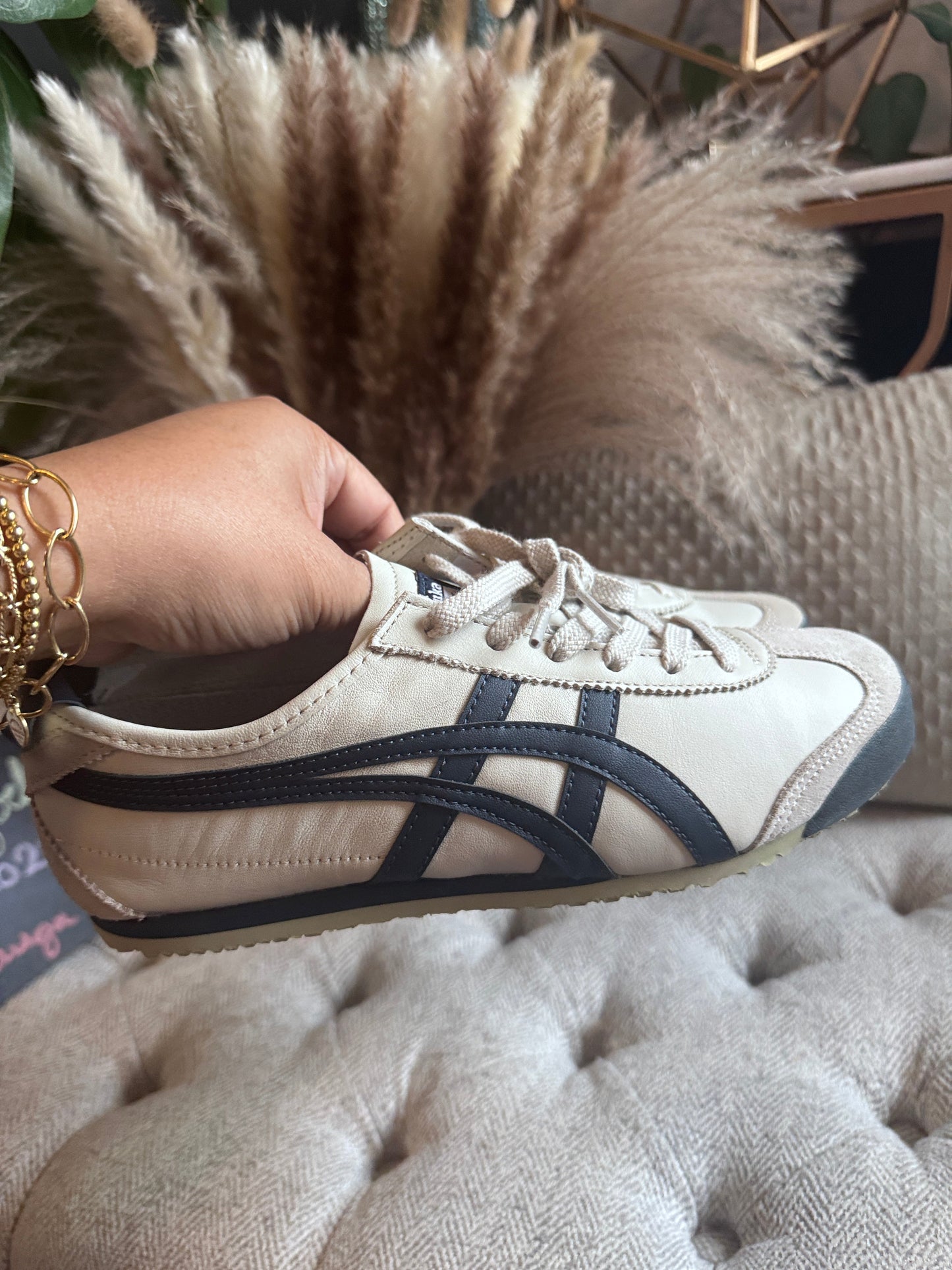 BRAND NEW Onitsuka Tiger Mexico 66 in size 39.5EU (8 Women, 6.5 Men)