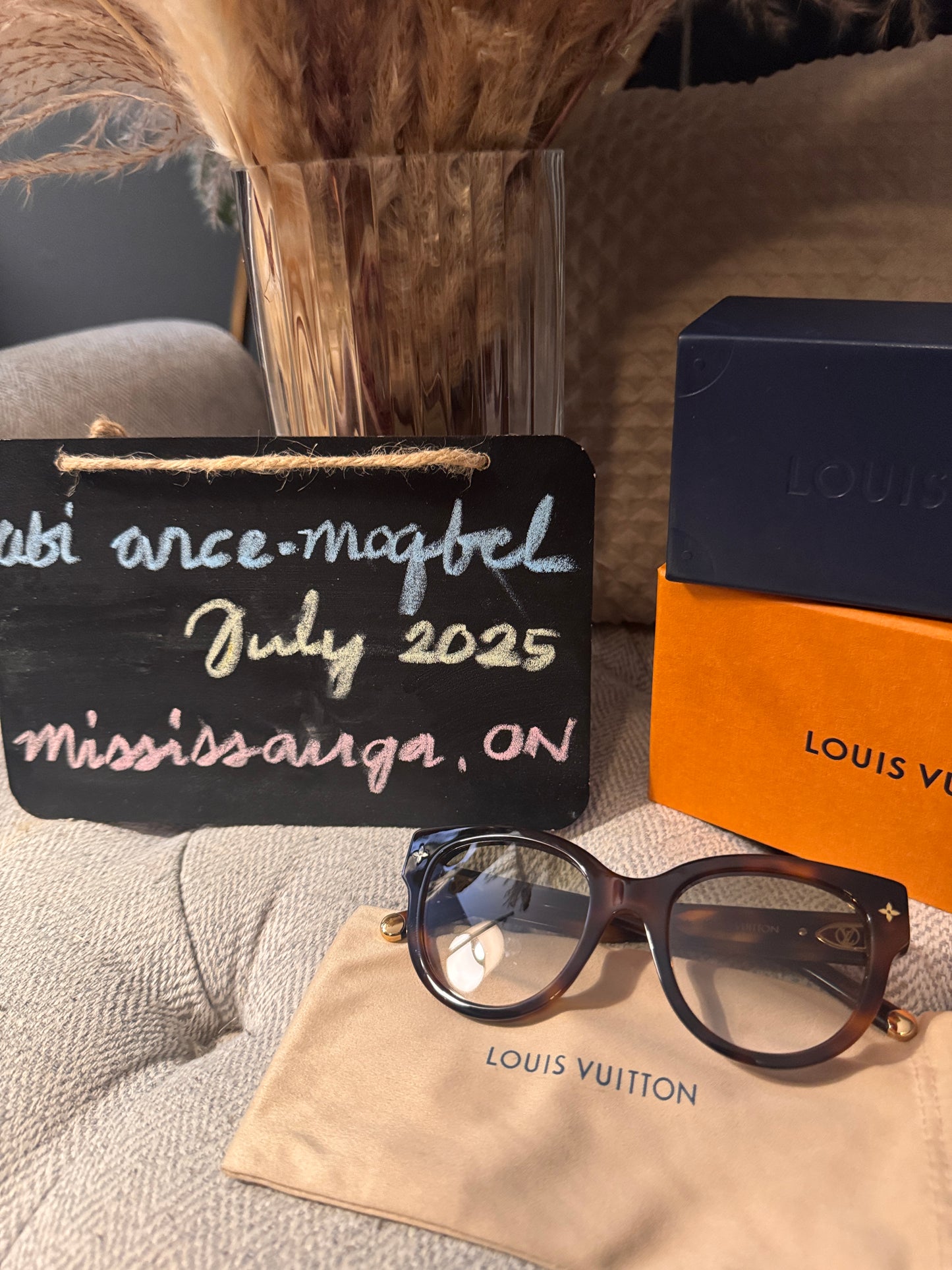 Louis Vuitton Sunnies