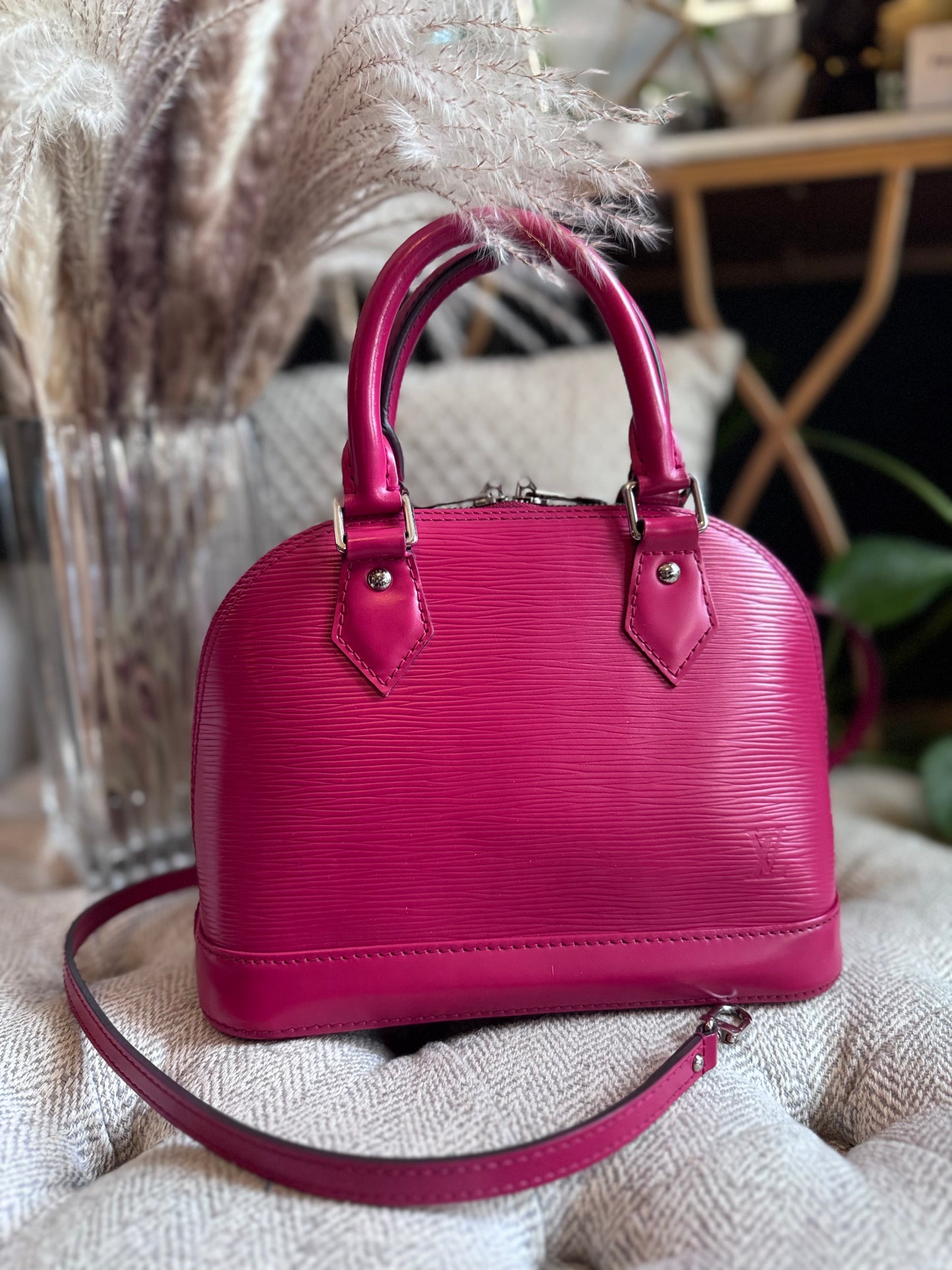 Louis Vuitton Alma BB Epi