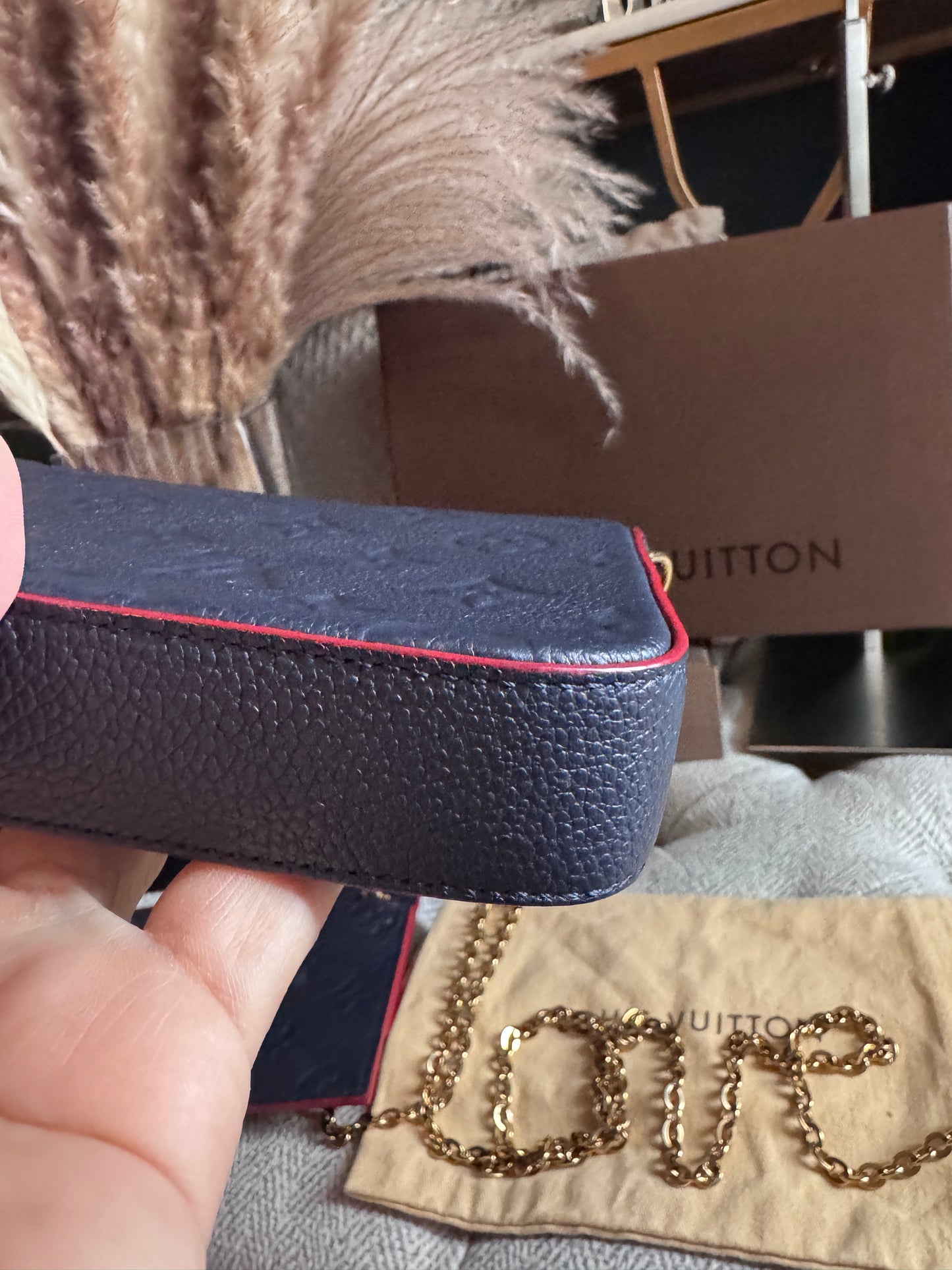 Louis Vuitton Pochette Felicie in Empreinte Marine Rouge