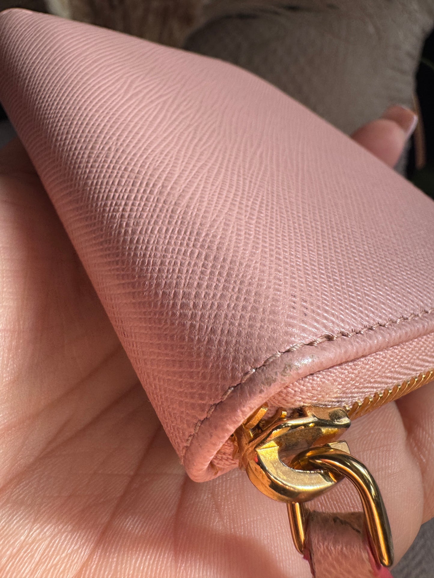 Prada Saffiano Compact wallet in Orchidea