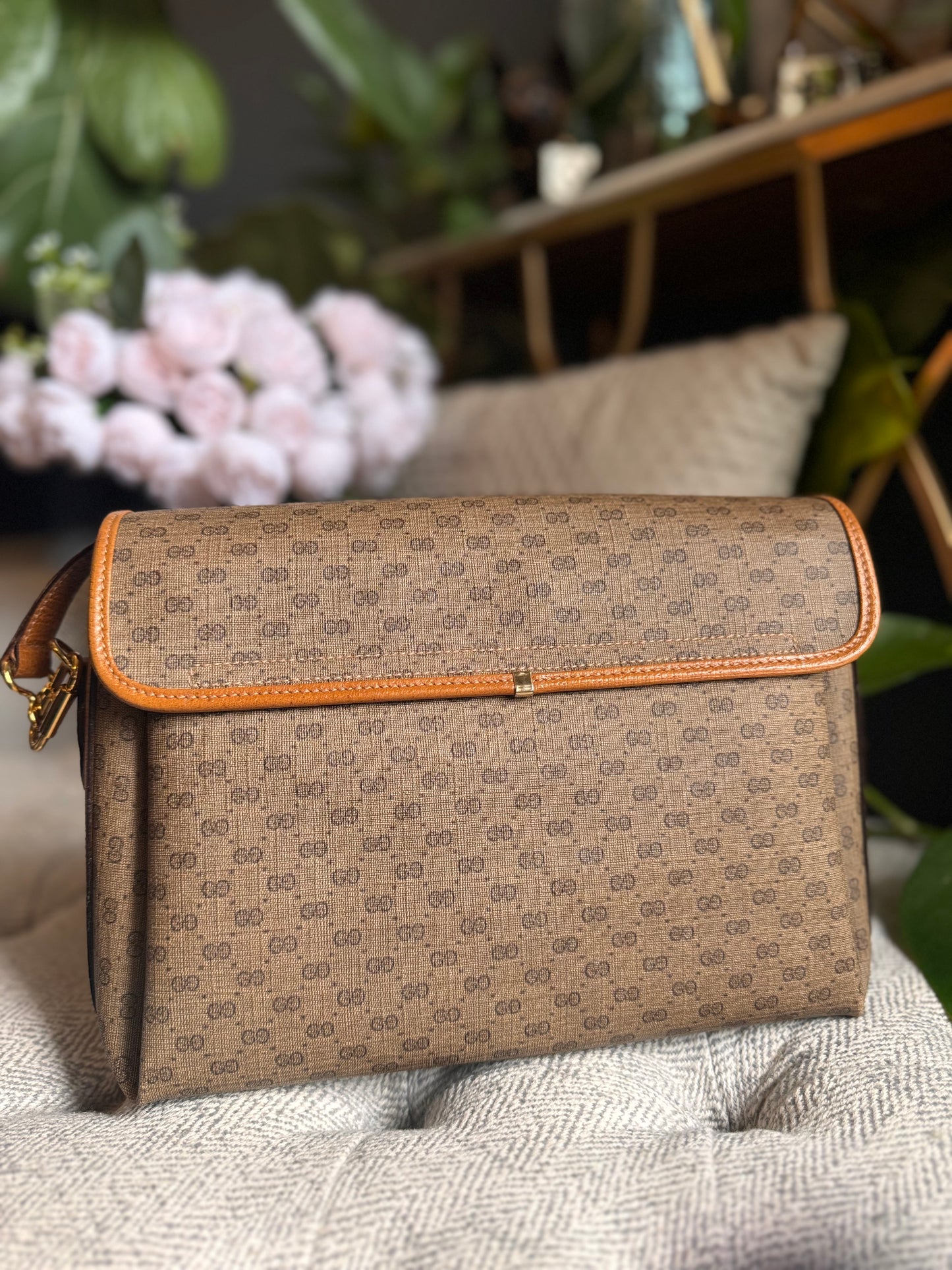 Gucci Vintage Crossbody