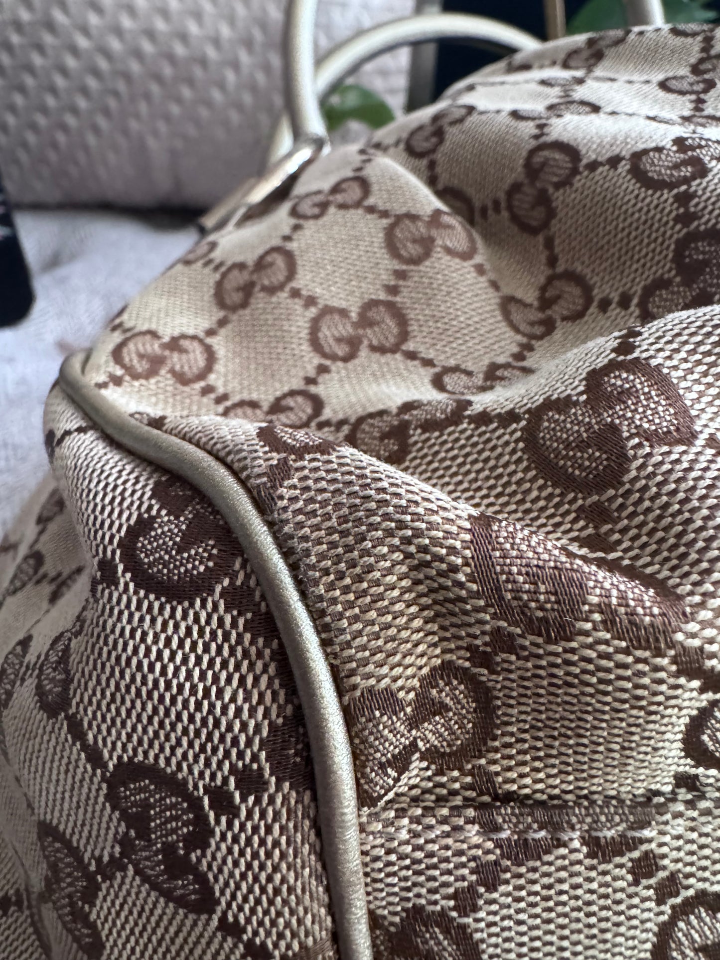 Gucci Vintage Sukey