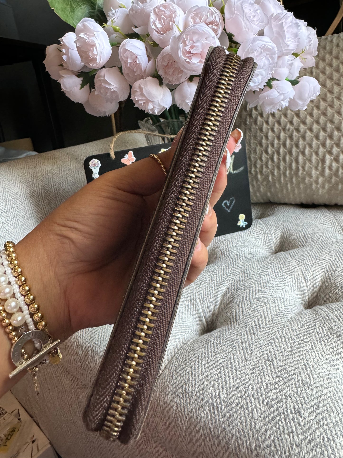 Louis Vuitton Midsize wallet in Damier Ebene