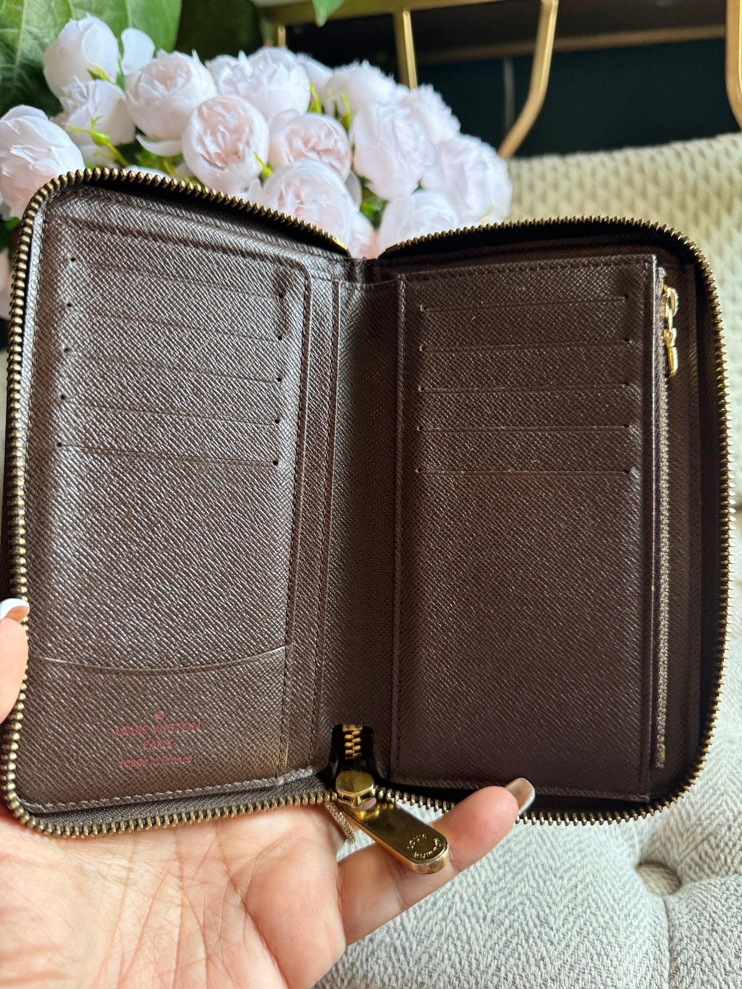 Louis Vuitton Midsize wallet in Damier Ebene