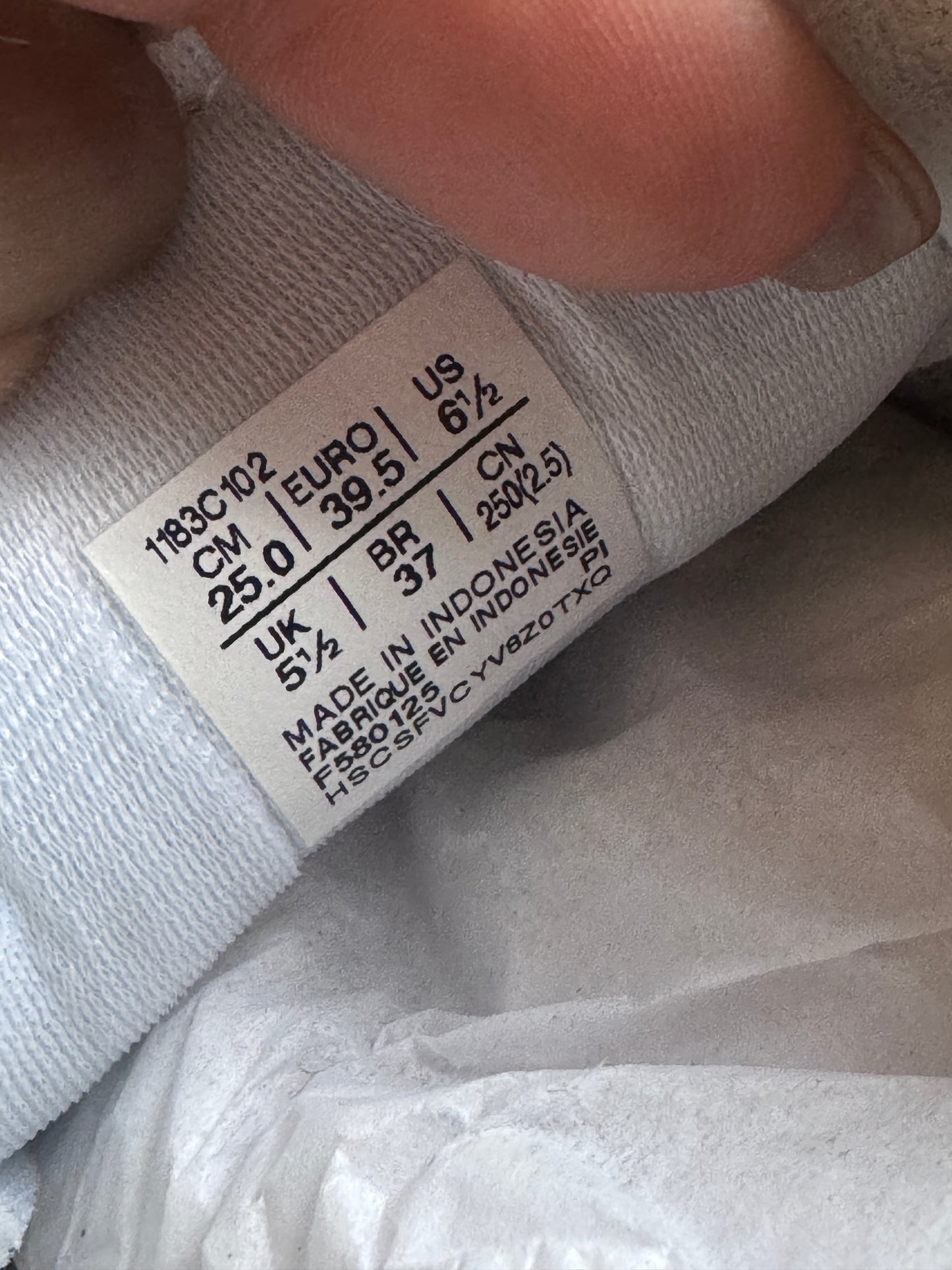 Onitsuka Tiger Mexico 66 size 39.5EU , 6.5Men /8 Women