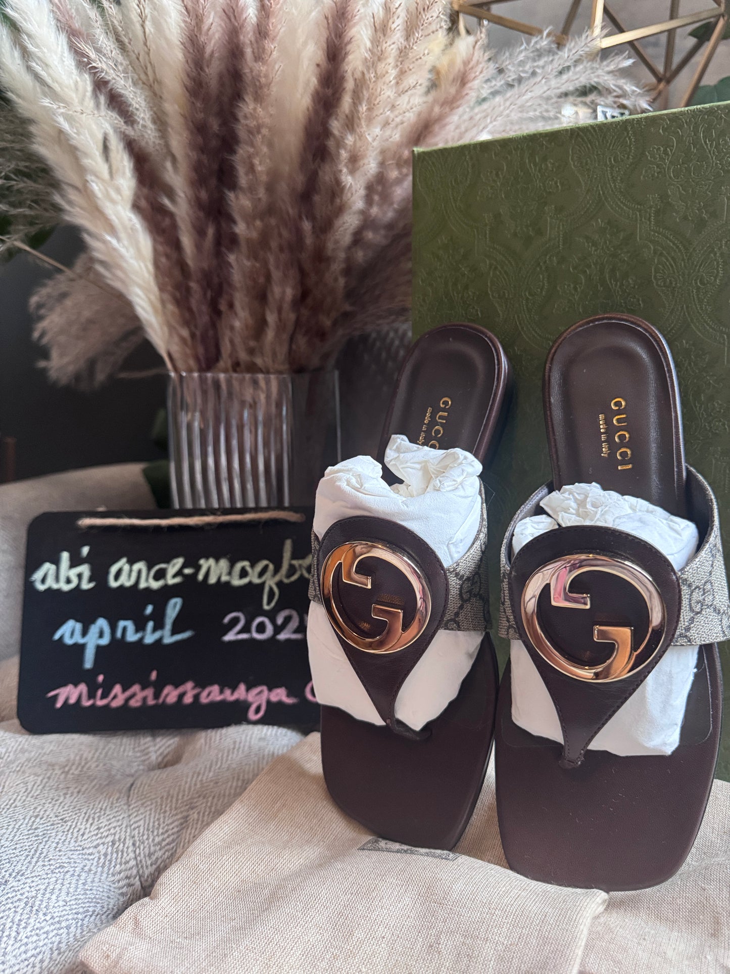 Gucci Blondie Thong Sandals size37