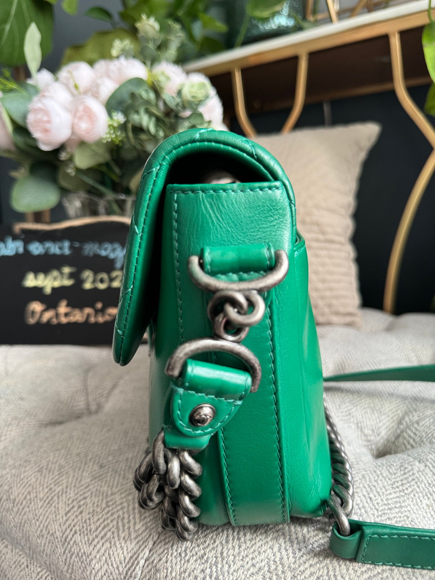 Chanel Rock My Shoulder Flap Green Quilted Calfskin/ Naturally Grained Sheepskin Inner Lining/MAR -Métal Aged Ruthenium Hardware (SN 24221601)