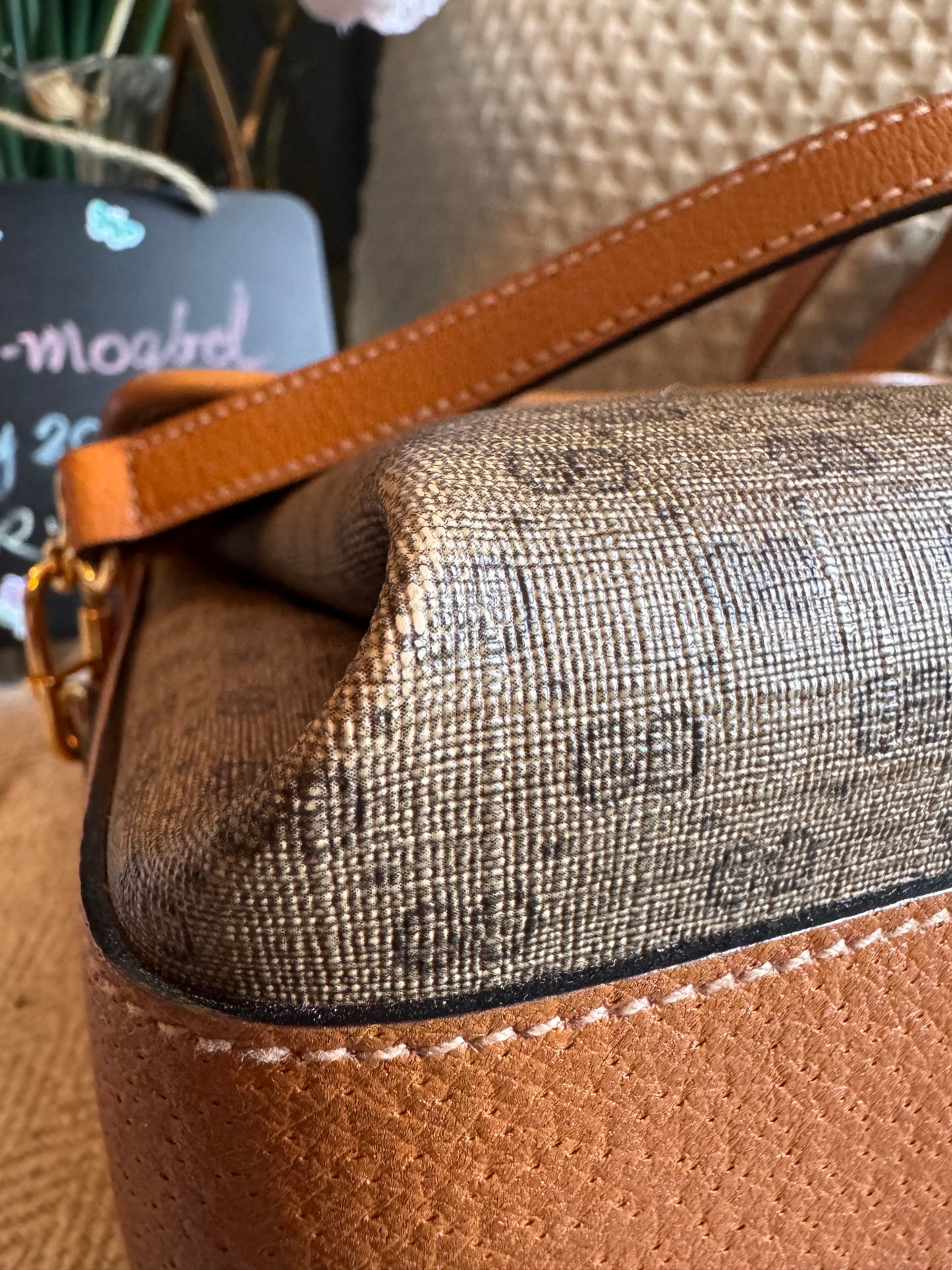 Gucci Vintage Crossbody