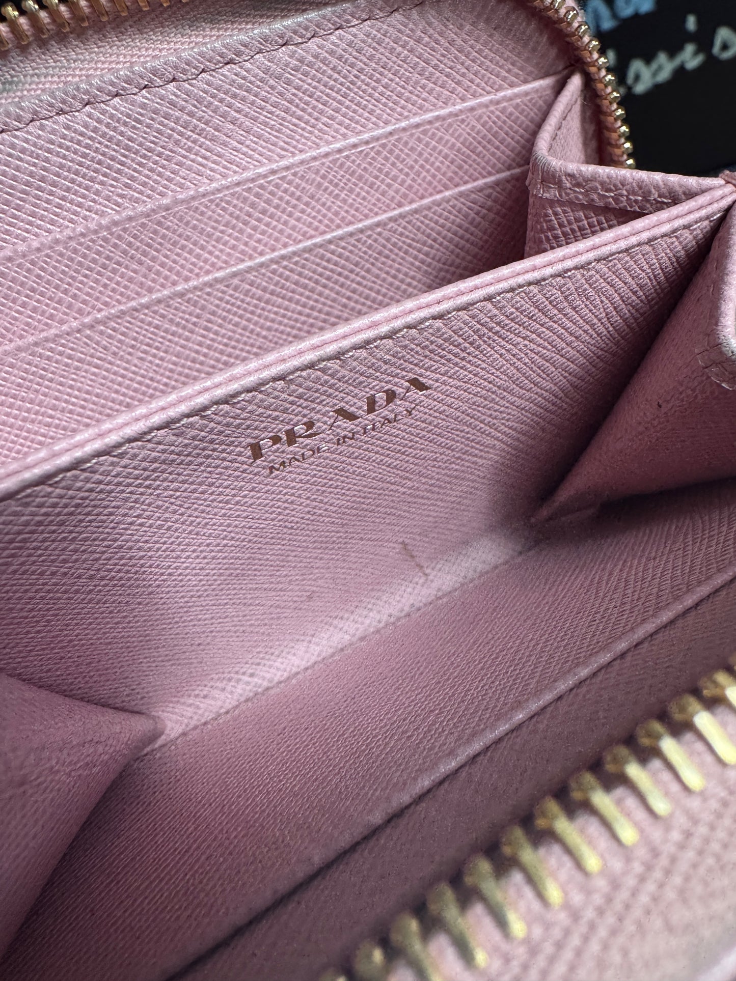 Prada Saffiano Compact wallet in Orchidea