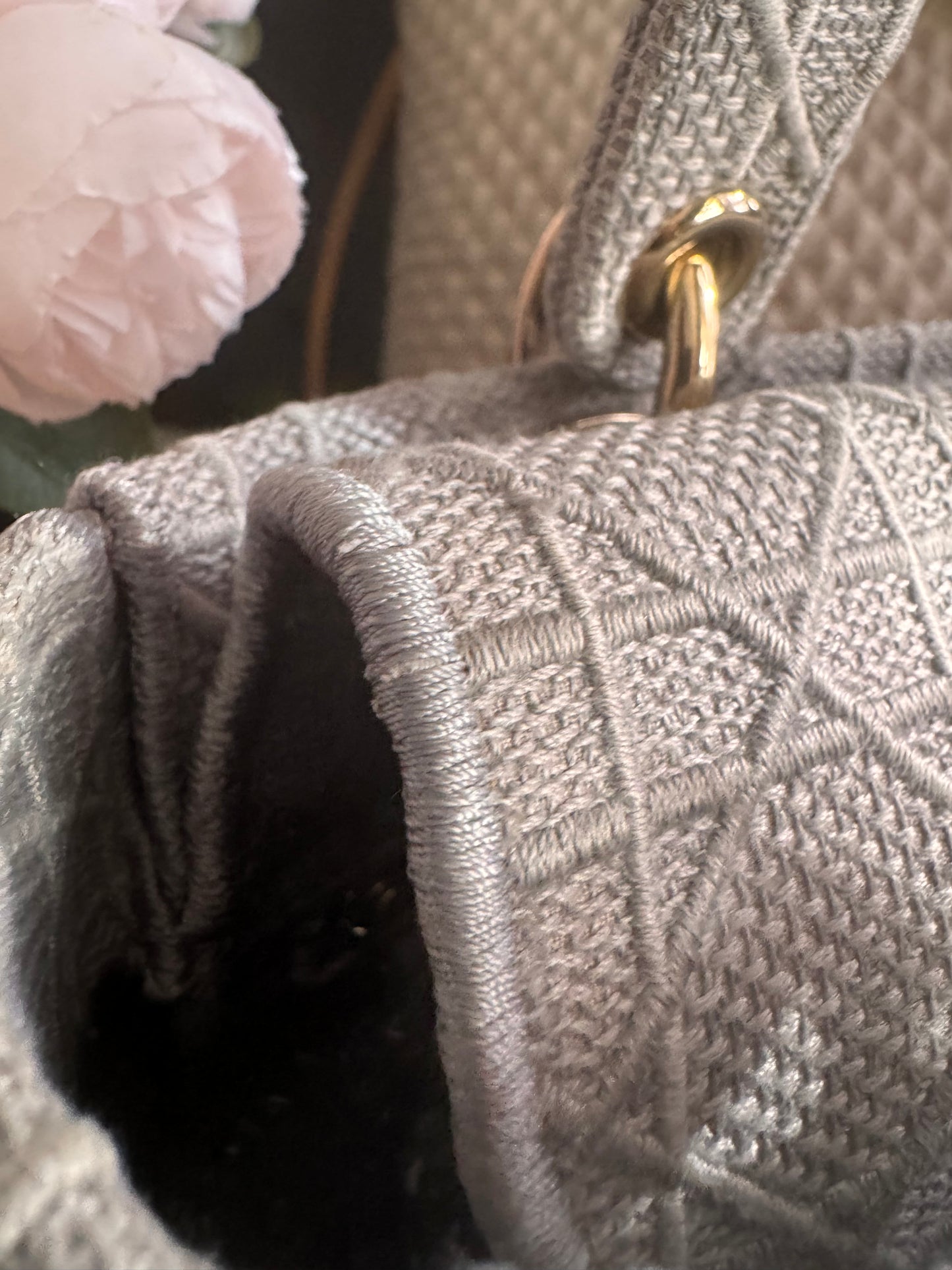Christian Dior LADY D-LITE Medium Bag in Cool Grey Cannage Embroidery