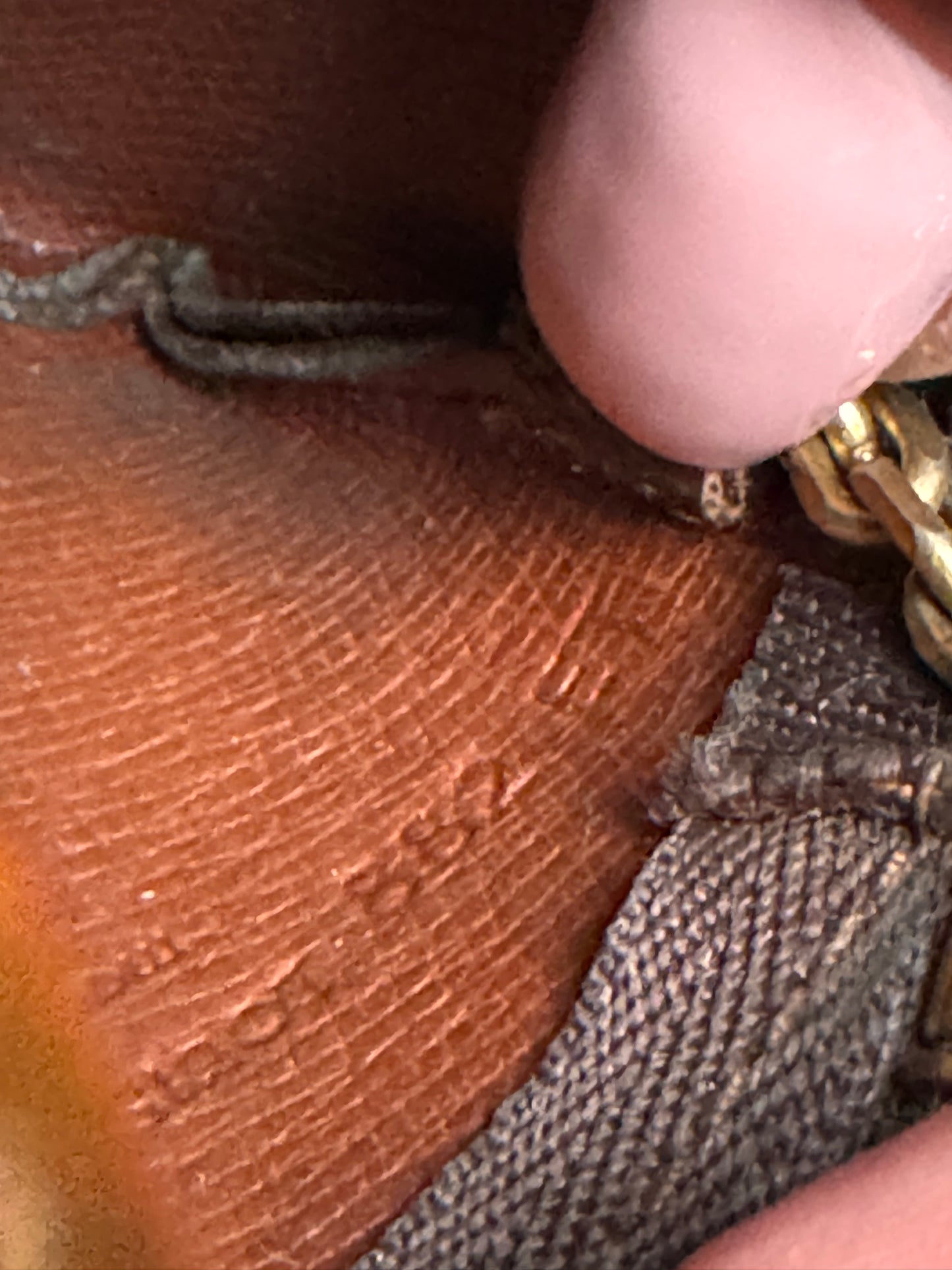 Louis Vuitton Monogram Key Cles