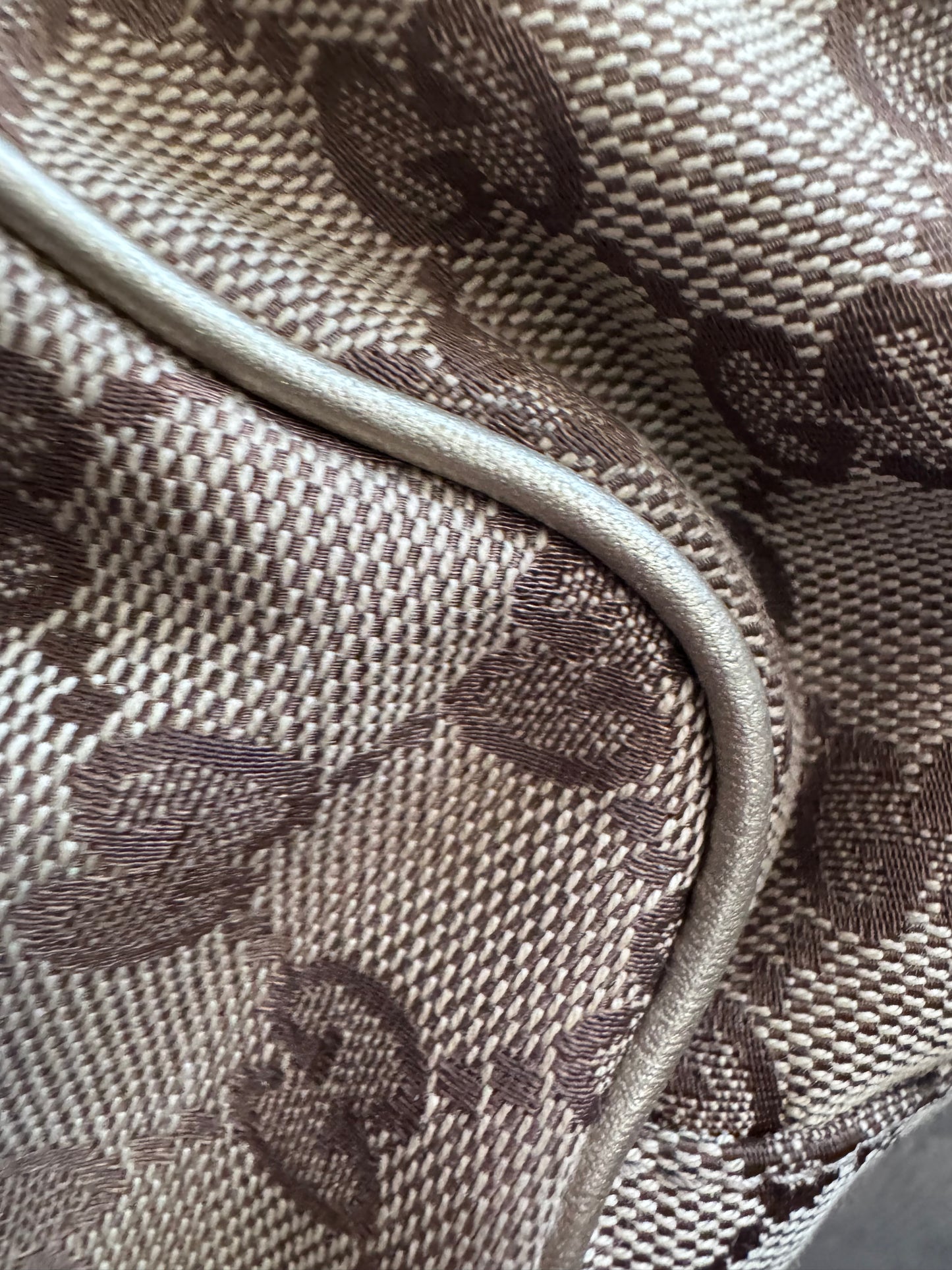 Gucci Vintage Sukey