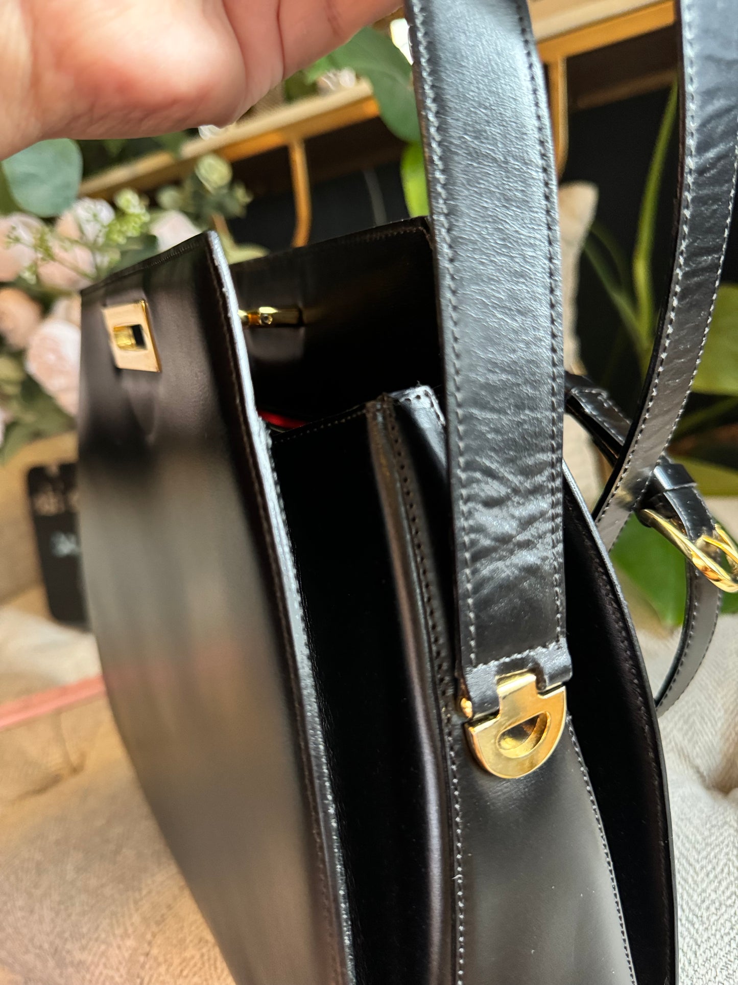 Celine Vintage Crossbody/Shoulder bag in Black, Gold Hardware