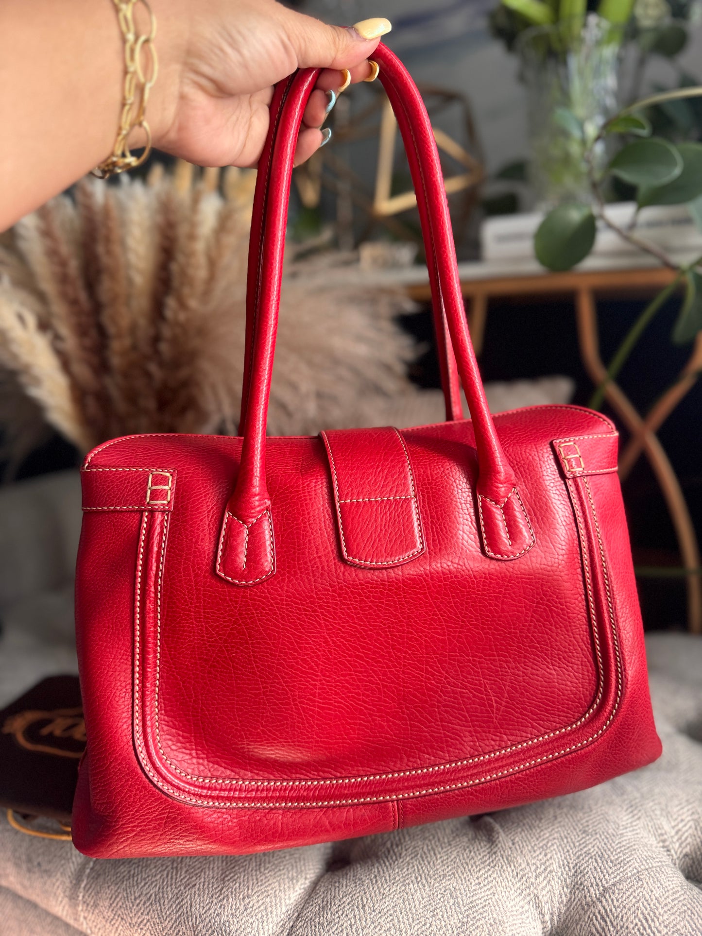 Tod’s Vintage Leather Shoulder Bag