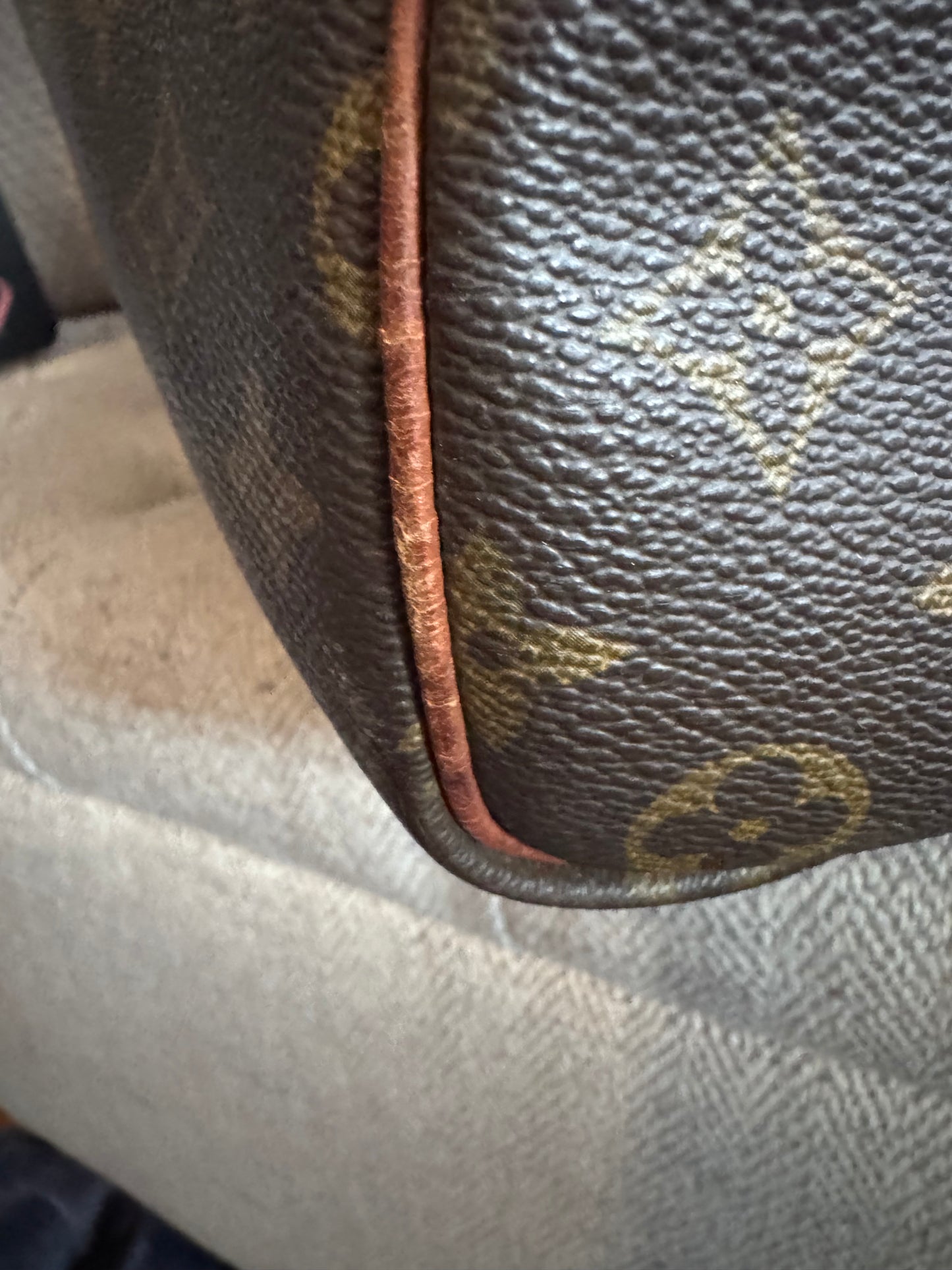 Louis Vuitton vintage keepall 45