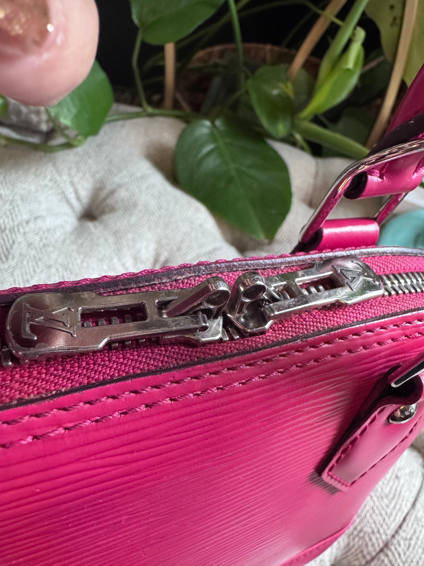 Louis Vuitton Alma BB Epi
