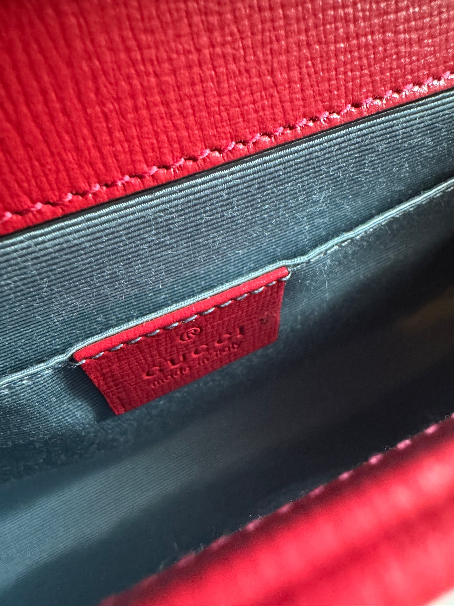 Gucci Horsebit 1955 Raffia Chain Bag in Red