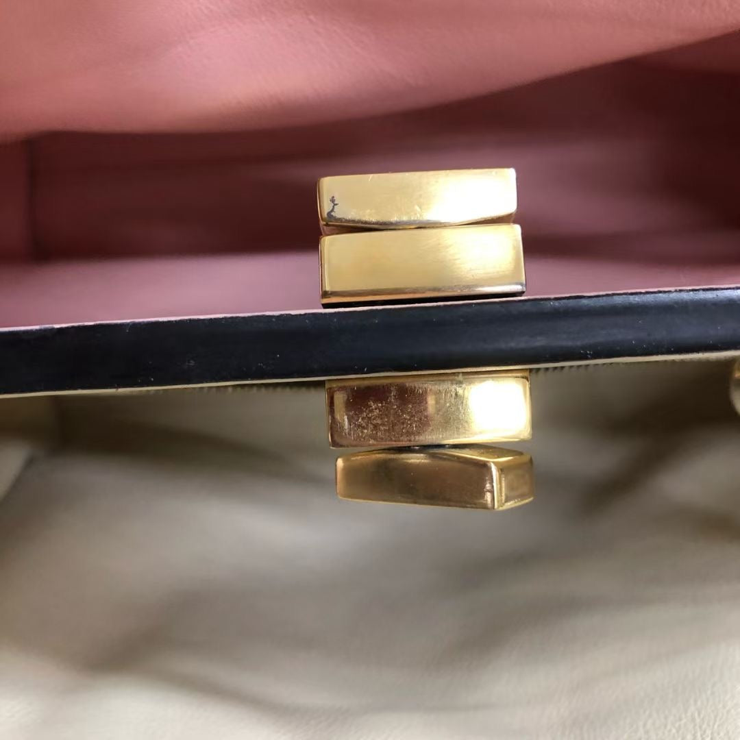 PREORDER ONLY-FENDI Peekaboo