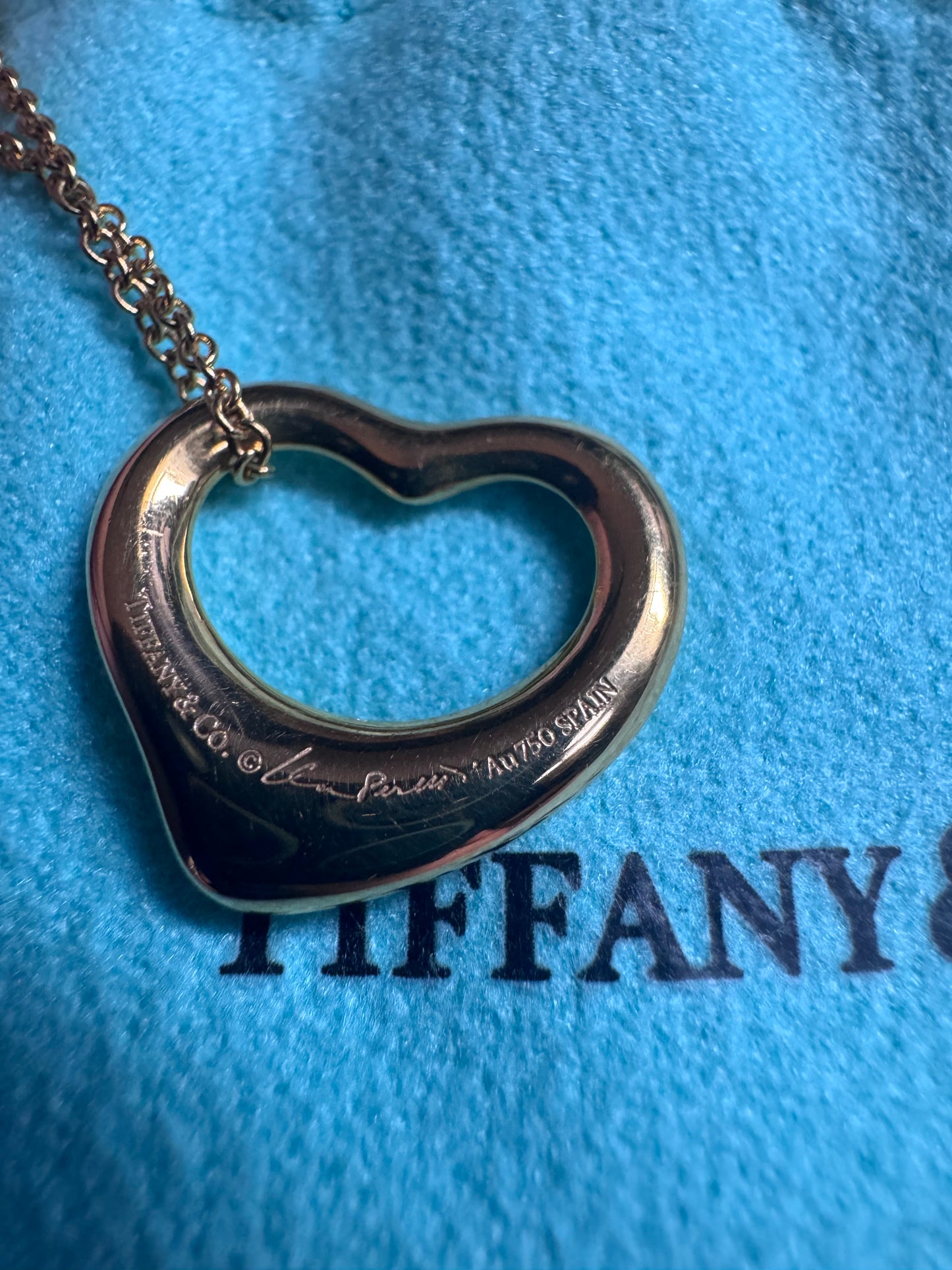 Tiffany&Co 18k Open Heart Necklace with diamonds