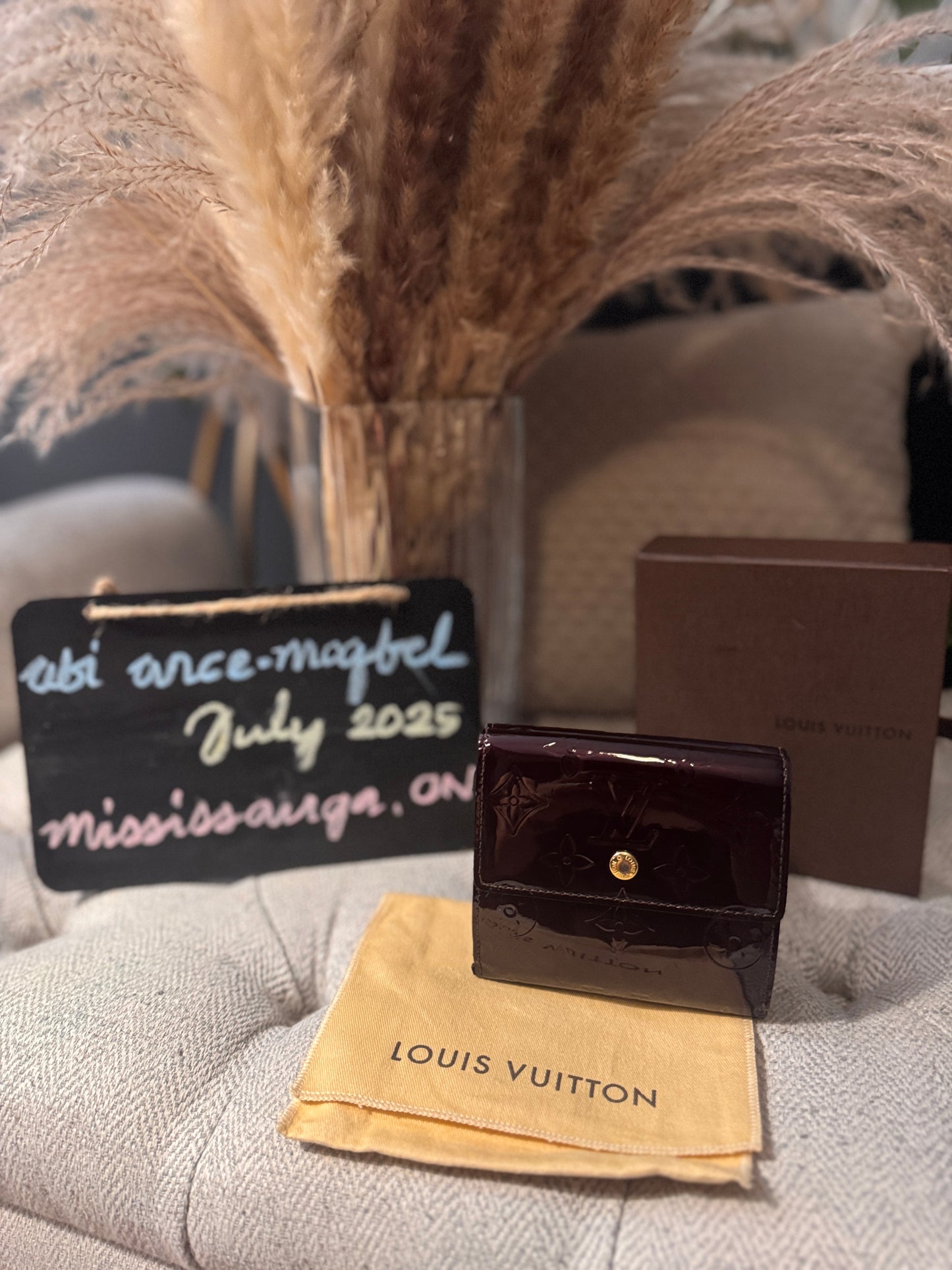 Louis Vuitton Compact wallet in Amarante