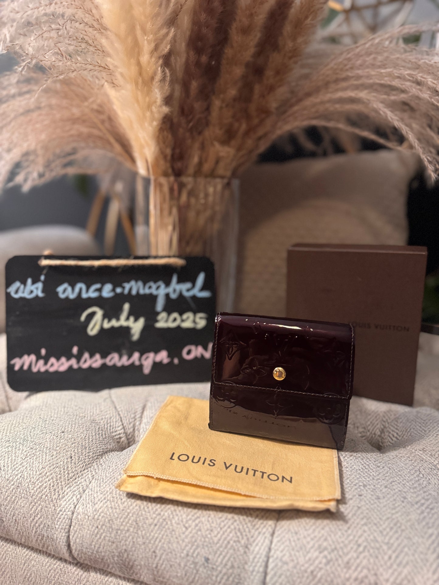 Louis Vuitton Compact wallet in Amarante