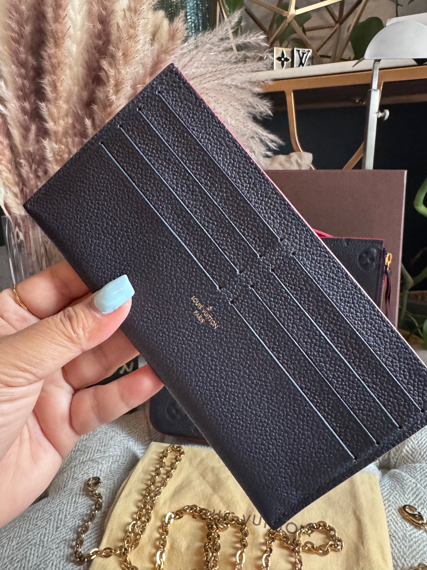 Louis Vuitton Pochette Felicie in Empreinte Marine Rouge