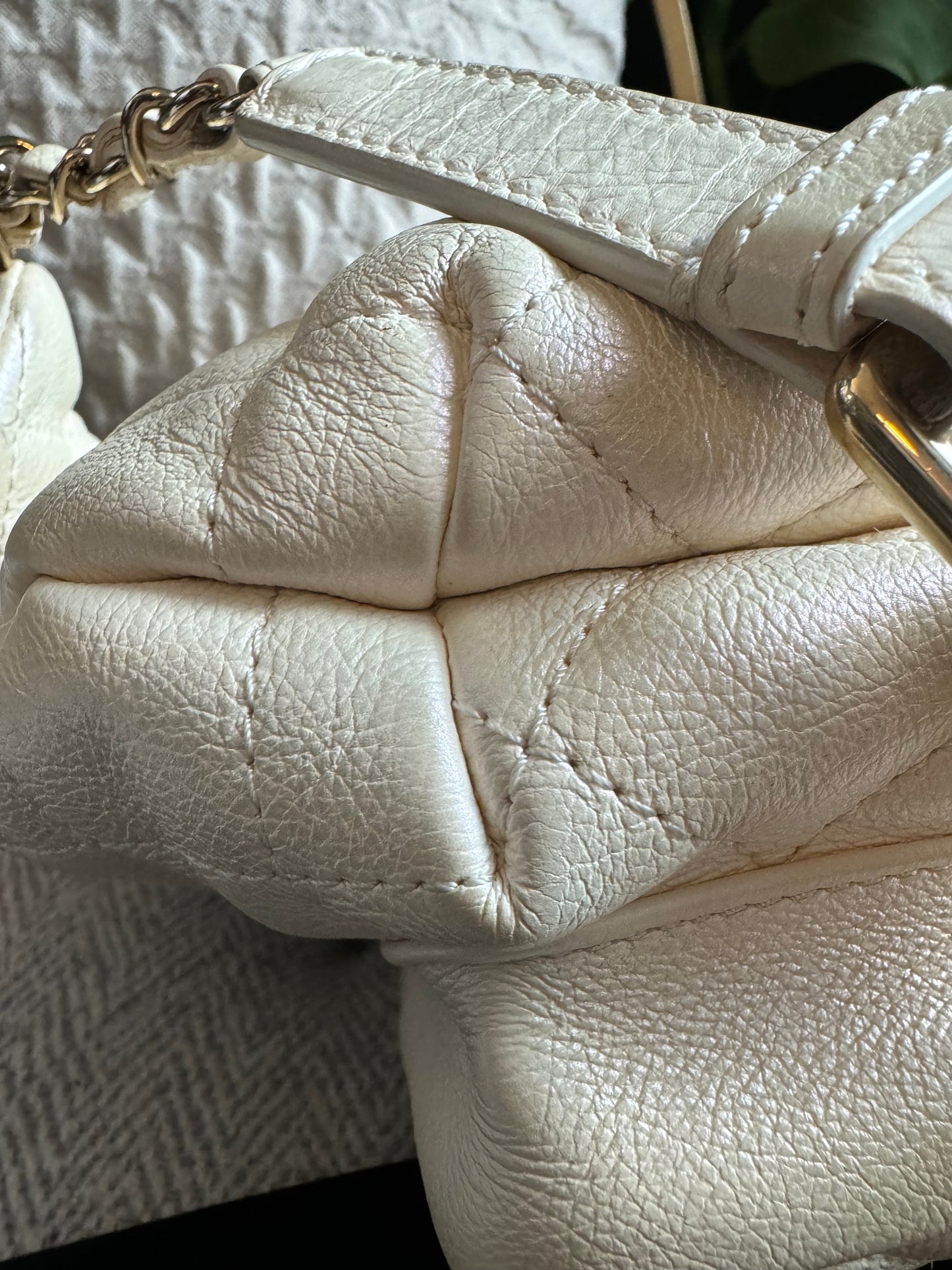 CHANEL Iridescent All About Waist bumbag