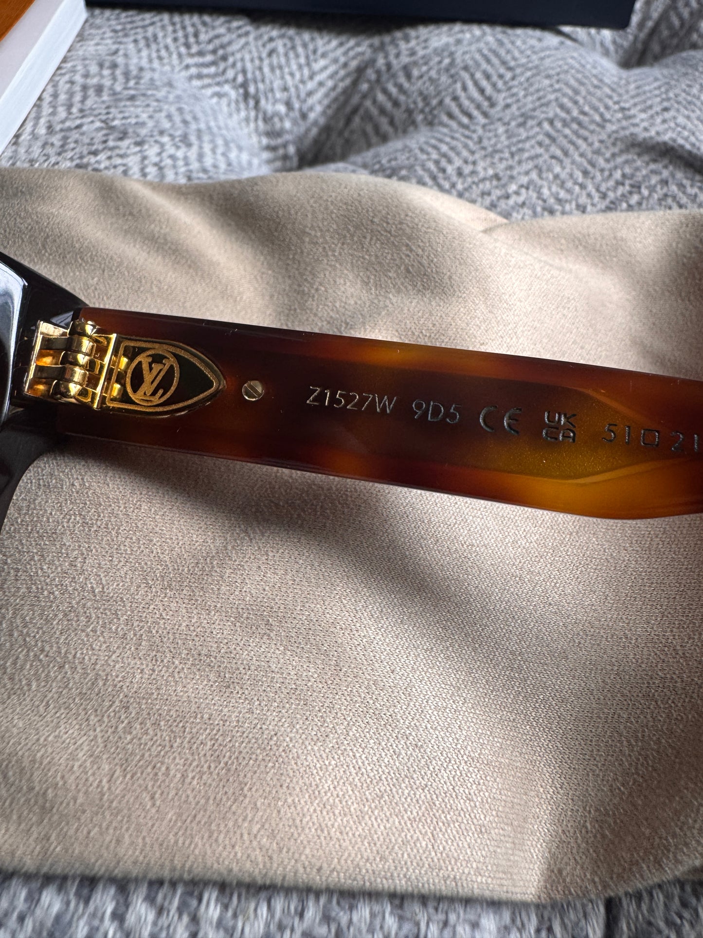 Louis Vuitton Sunnies