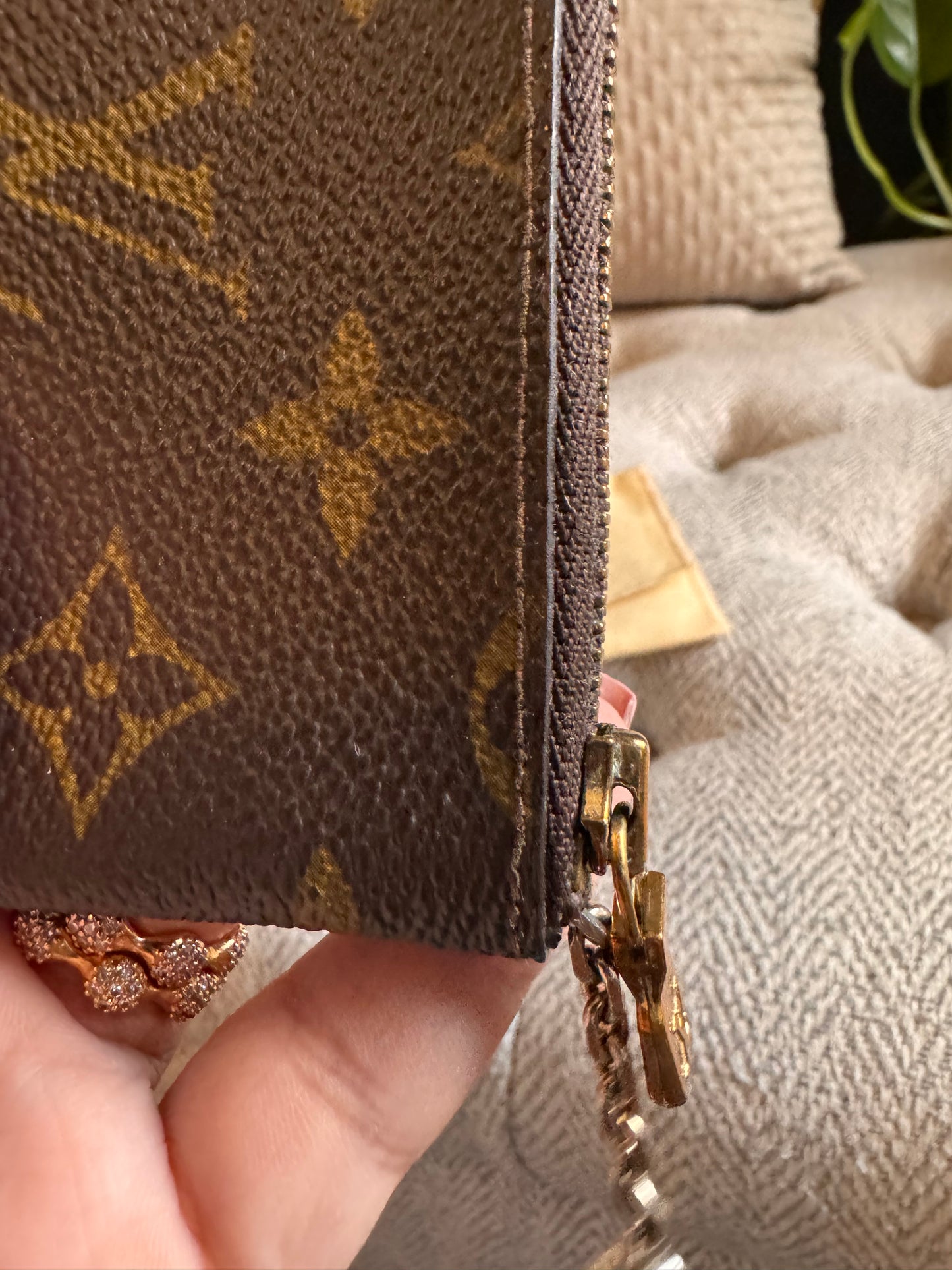 Louis Vuitton Monogram Key Cles