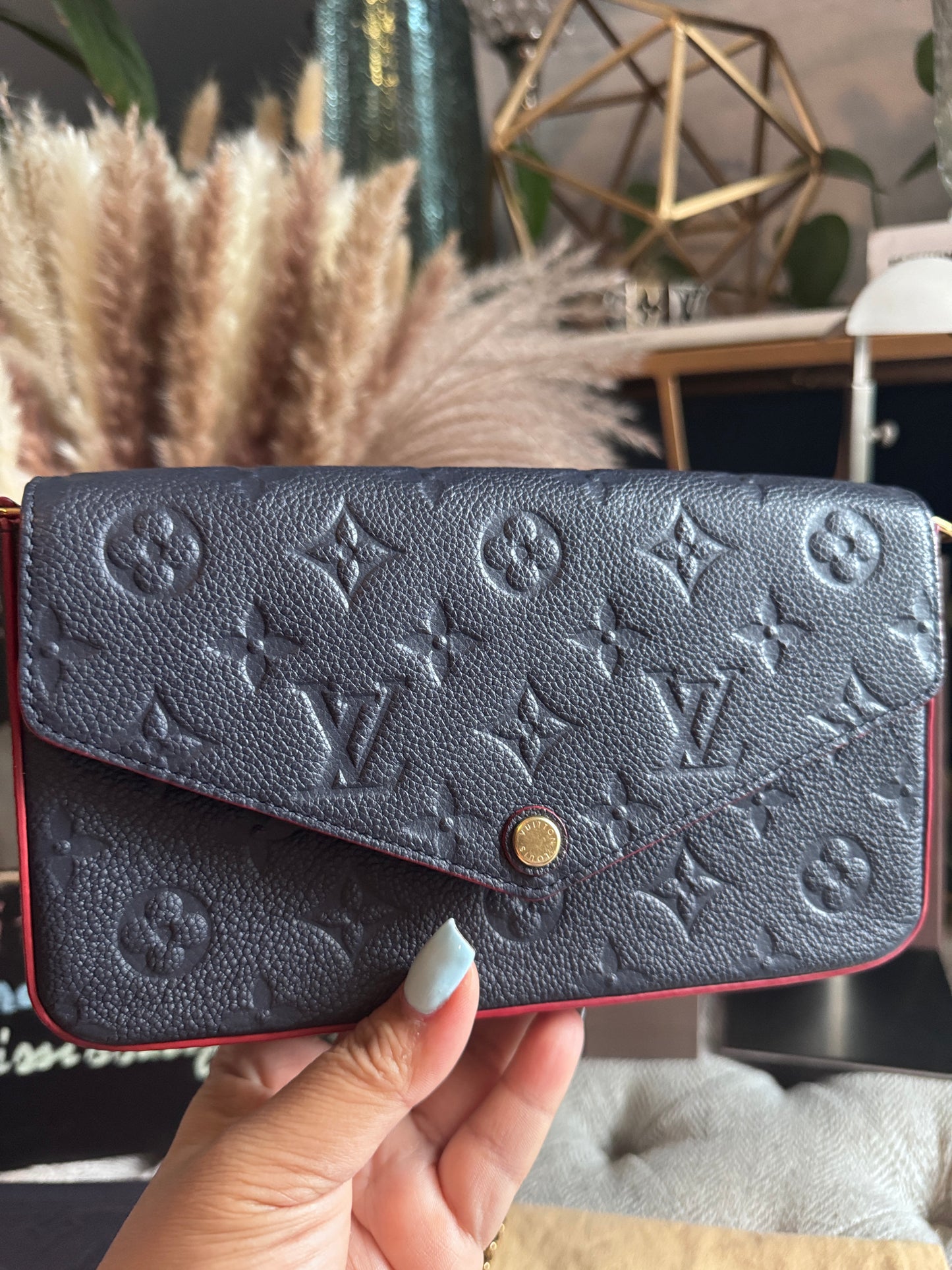 Louis Vuitton Pochette Felicie in Empreinte Marine Rouge