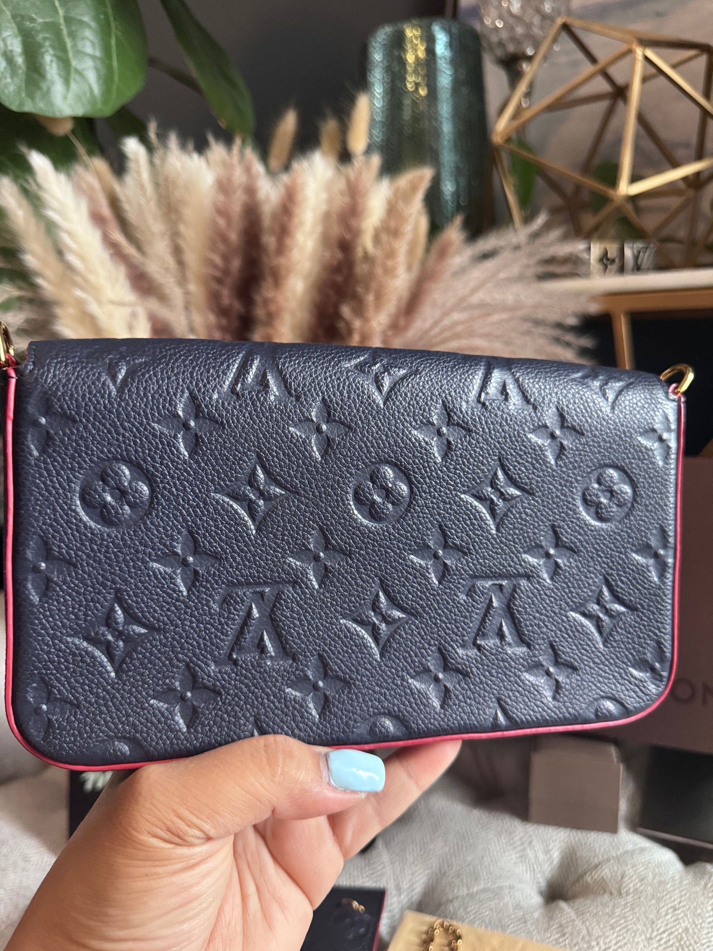 Louis Vuitton Pochette Felicie in Empreinte Marine Rouge